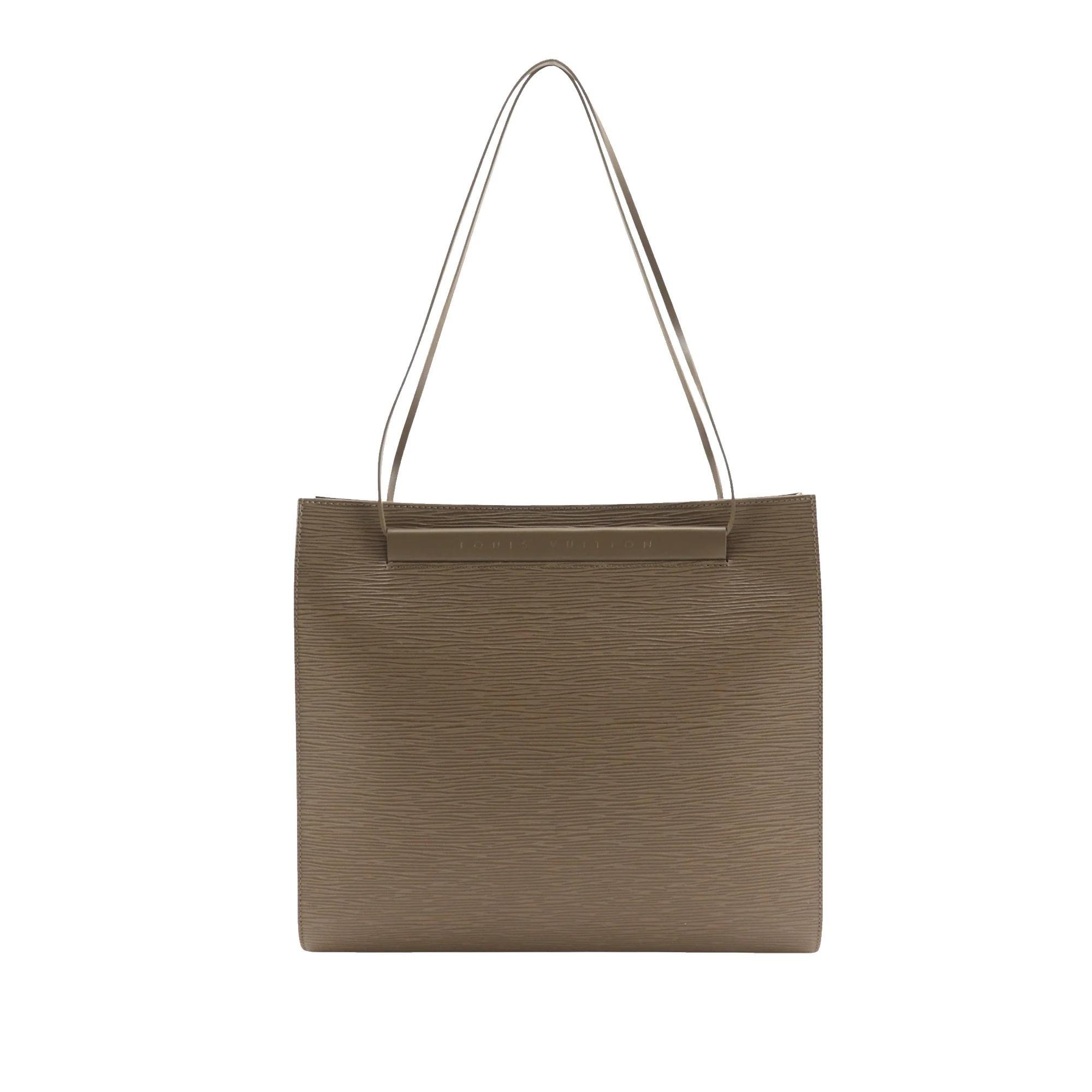 Leather tote