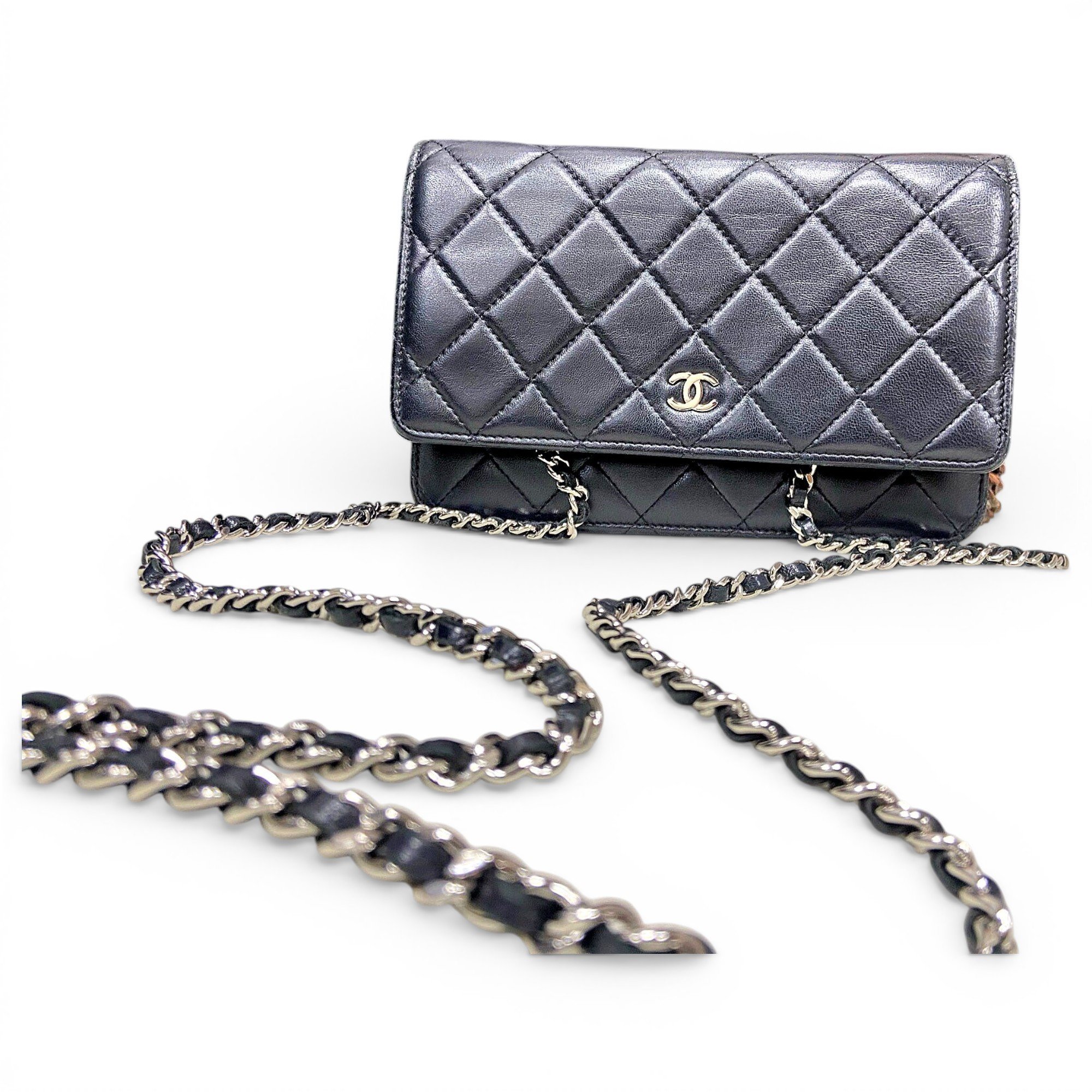 Wallet On Chain Timeless/Classique leather crossbody bag