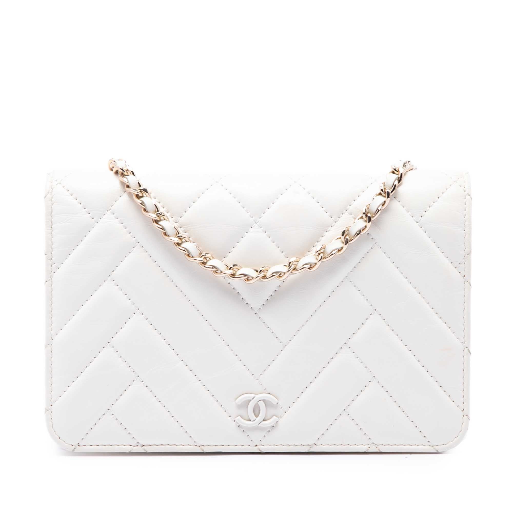 Wallet On Chain leather crossbody bag