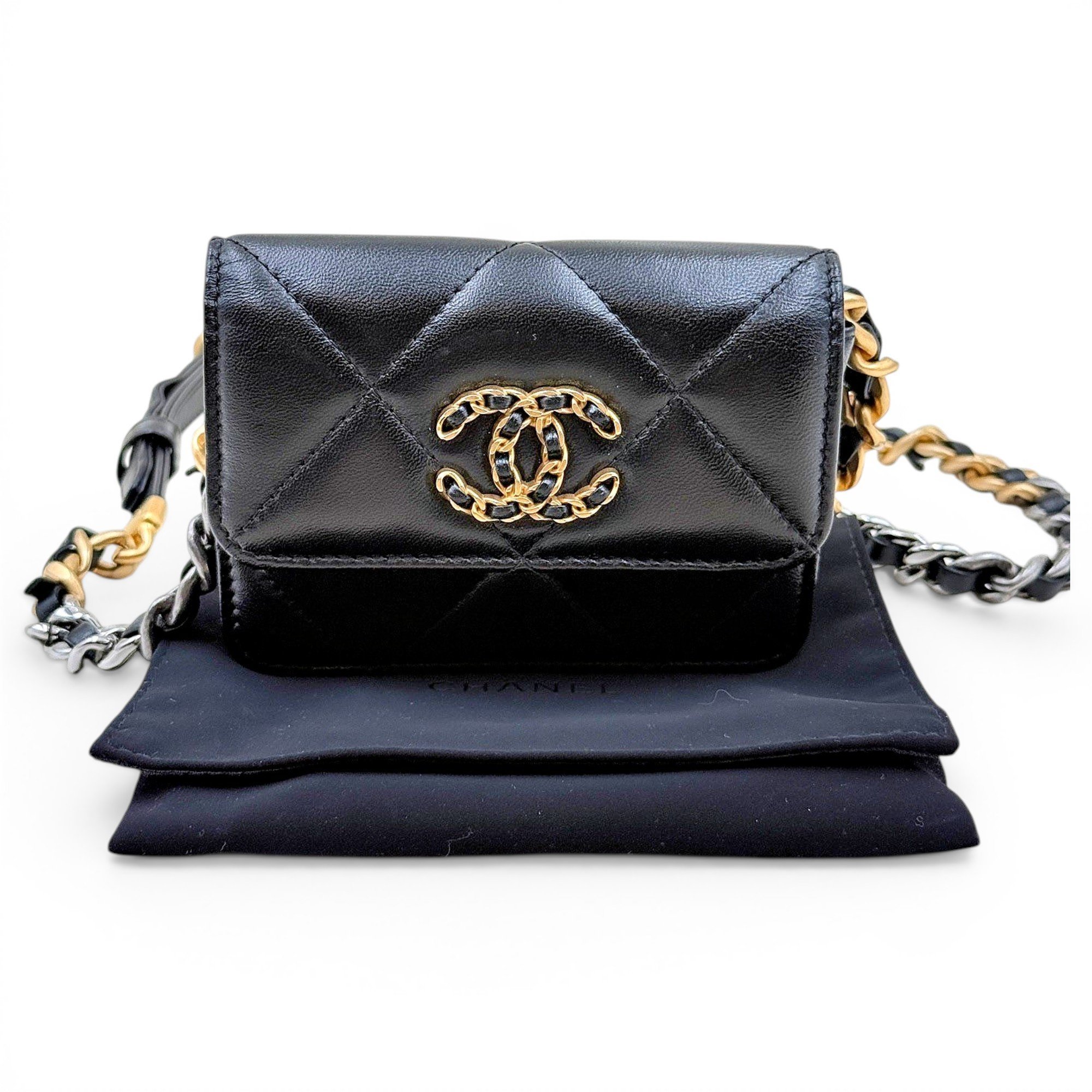 Chanel 19 leather handbag