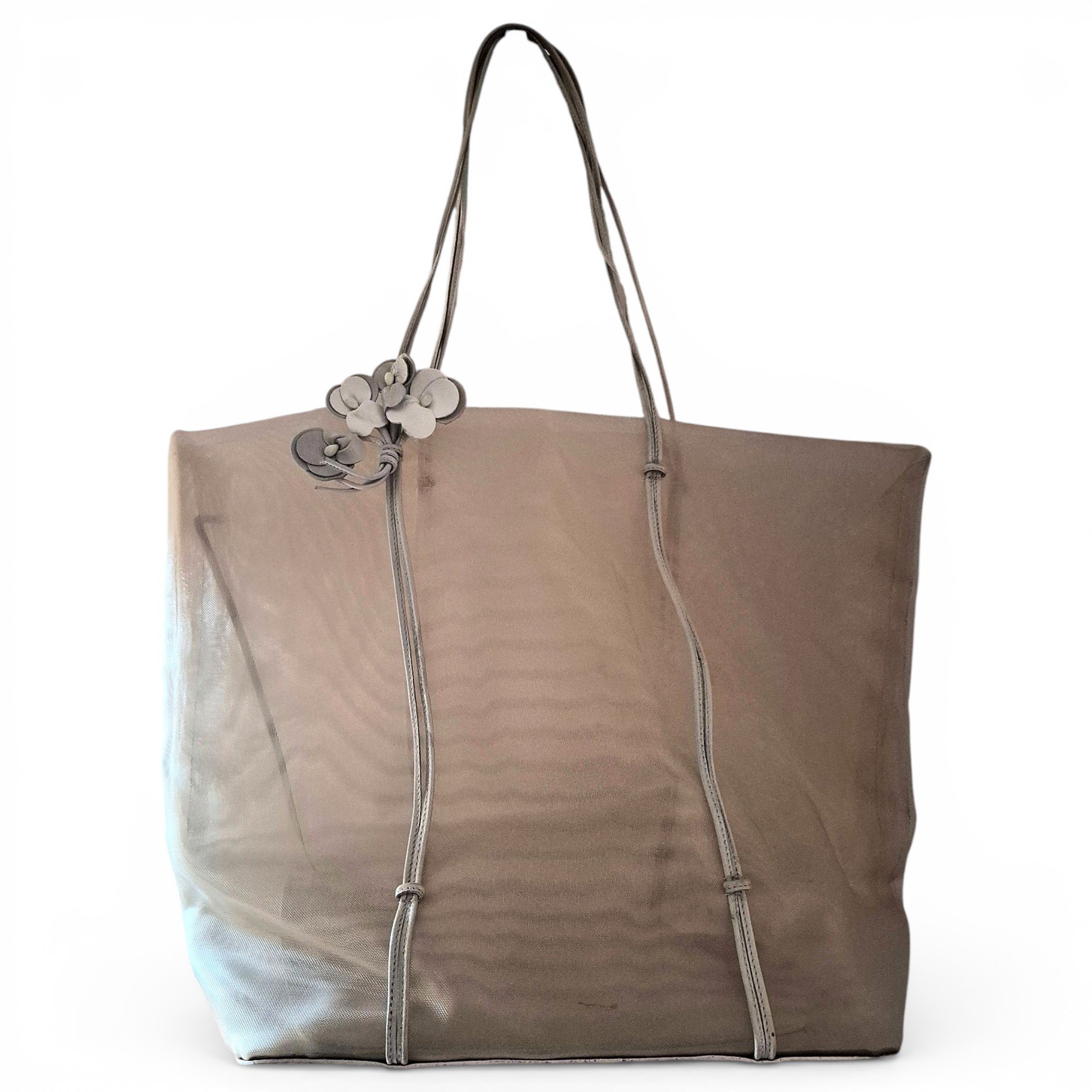 Leather tote