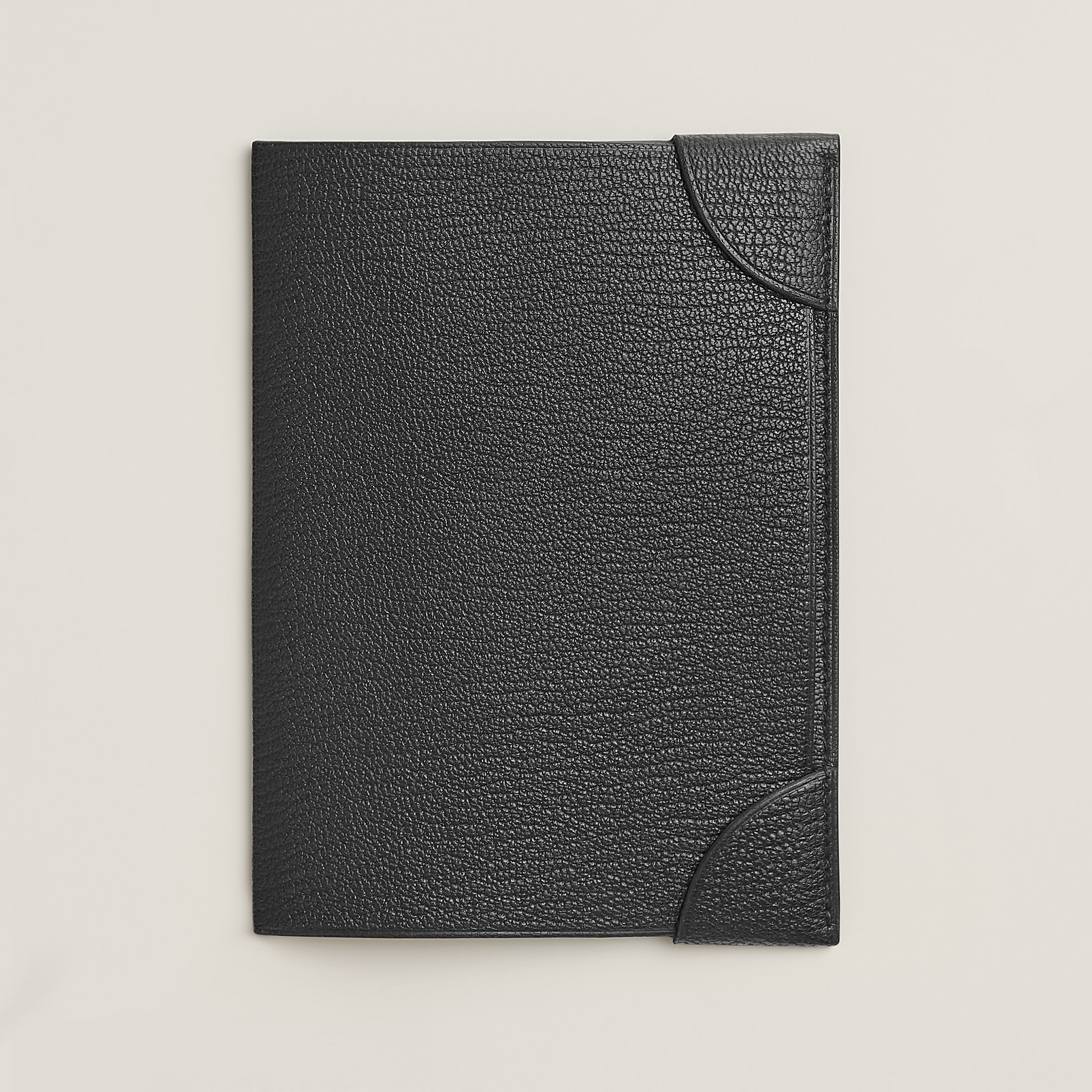 Coins de Malle passport holder
