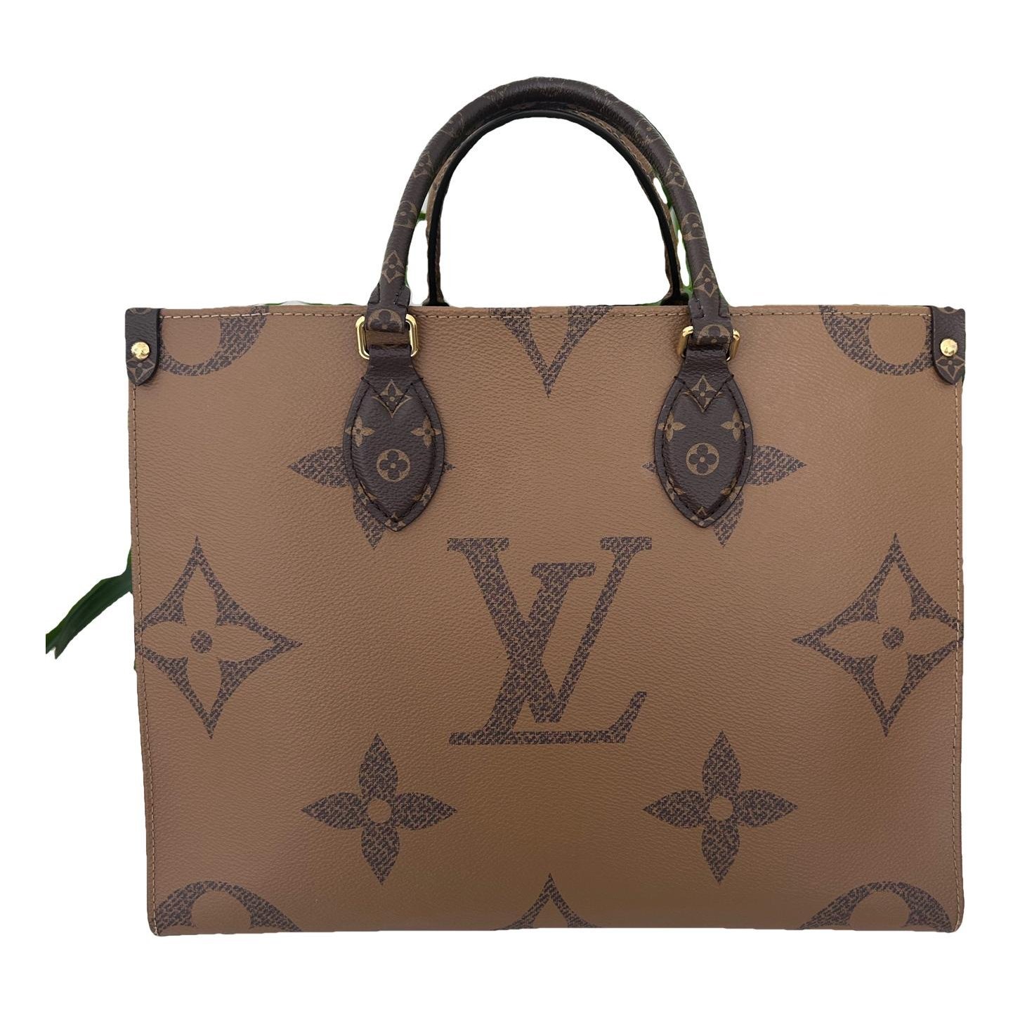 Onthego leather handbag