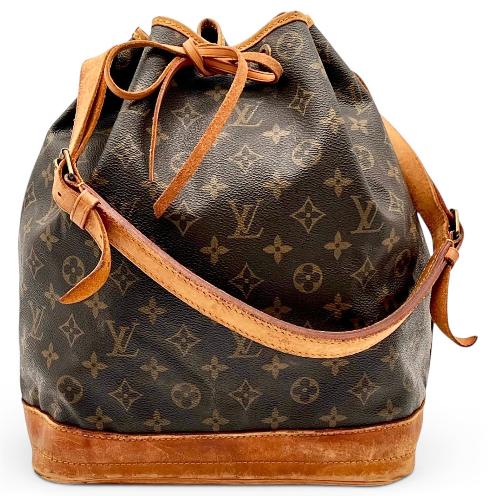 Noé leather handbag