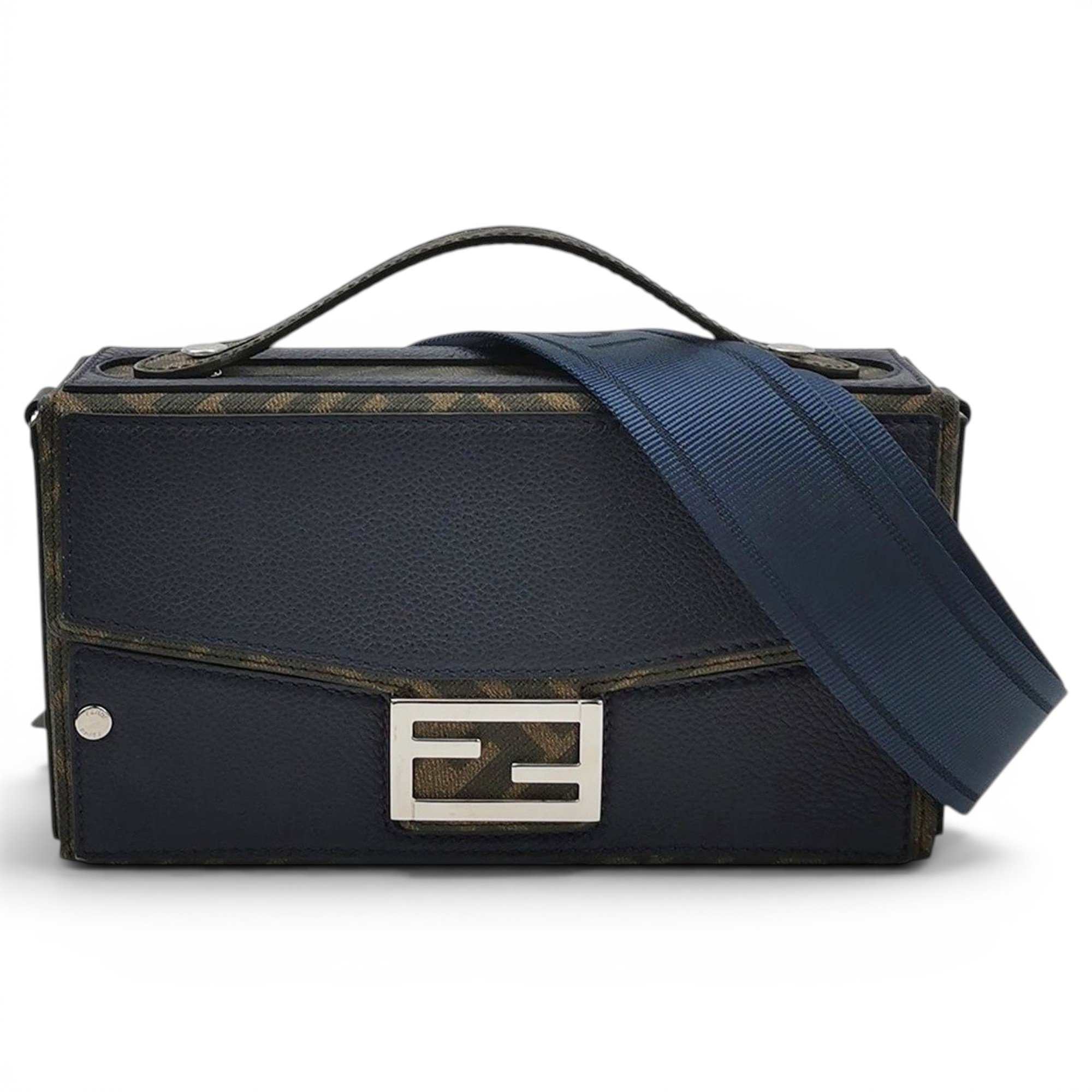 Baguette handbag