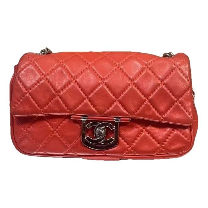 Chanel Timeless/Classique leather crossbody bag