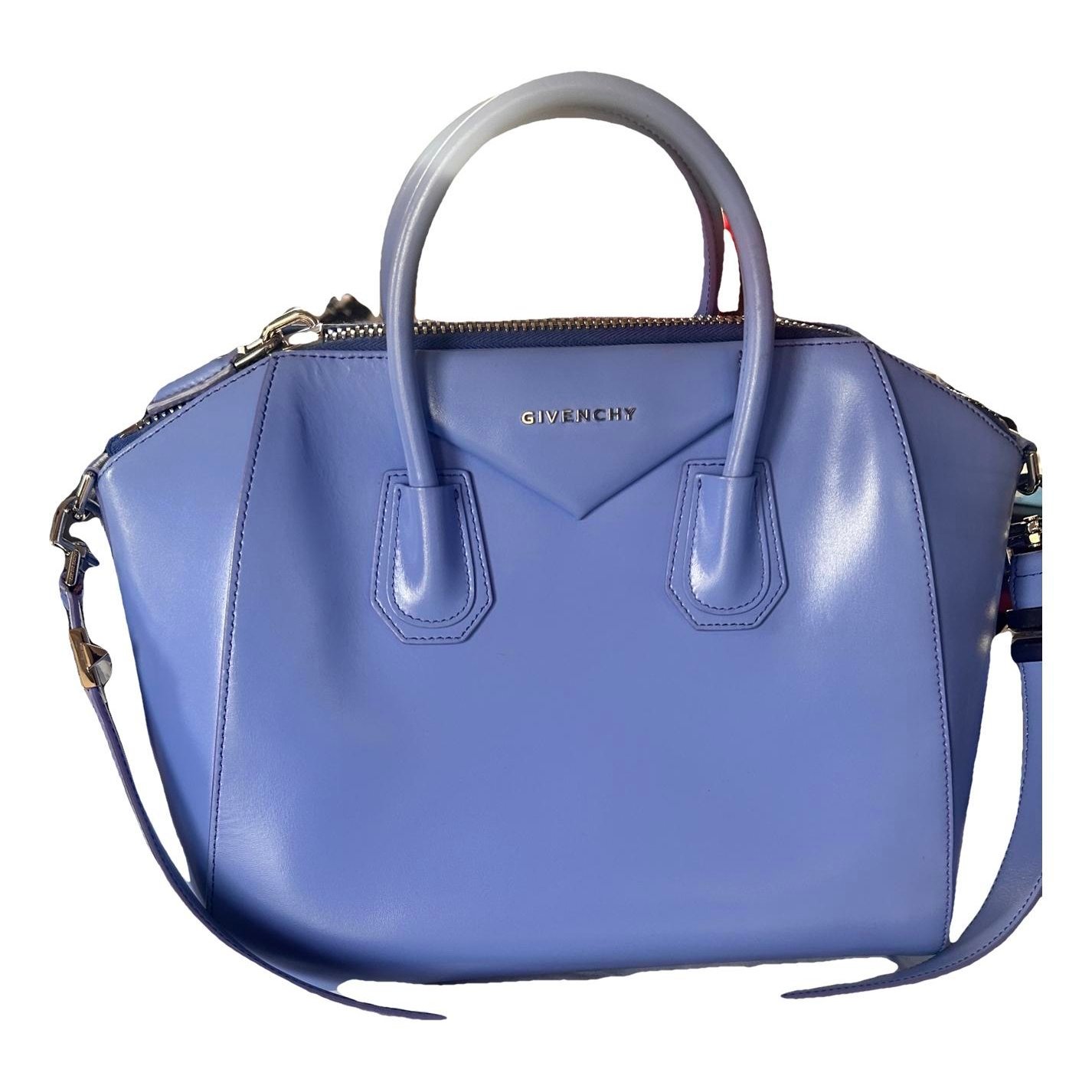 Antigona leather handbag