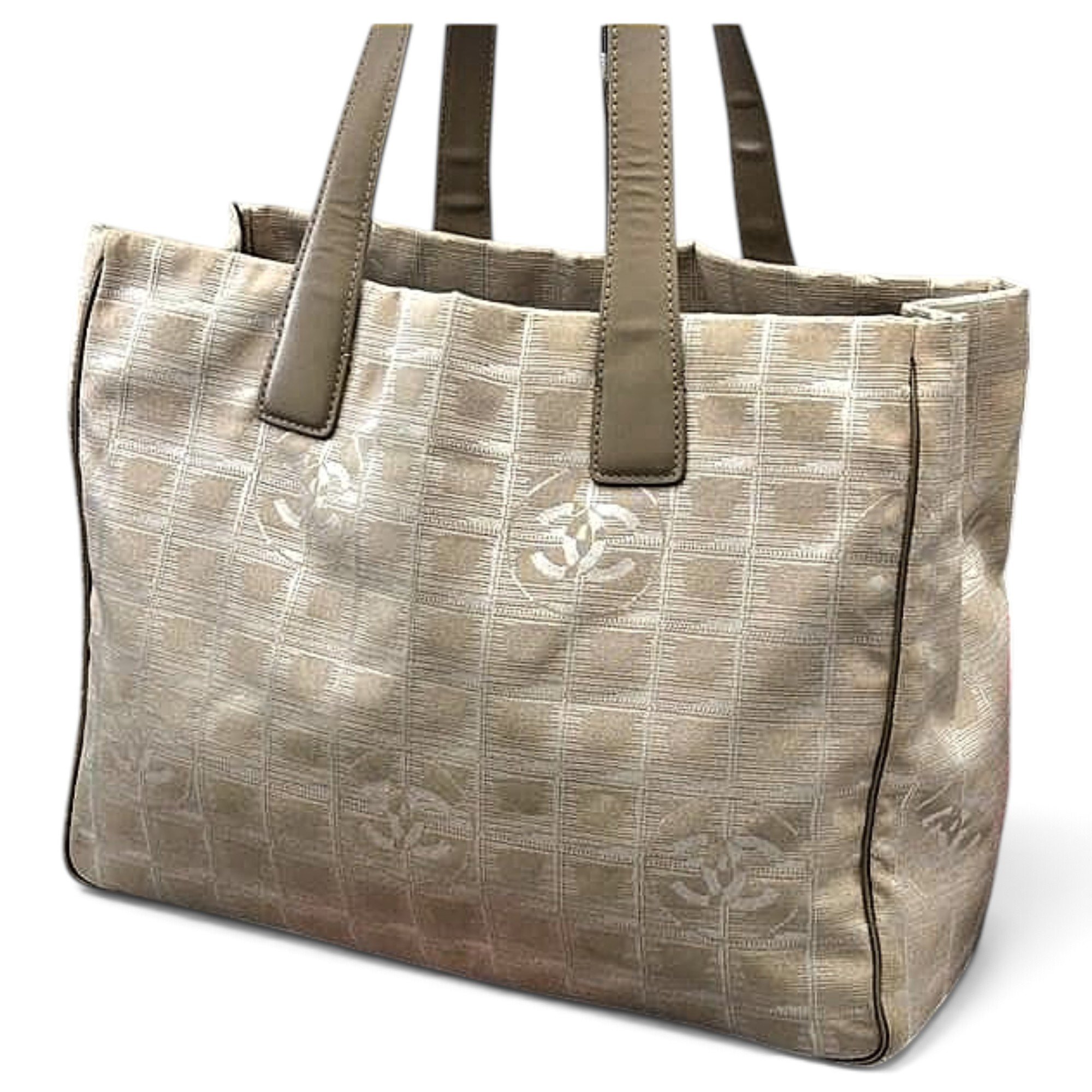 Chanel Leather tote