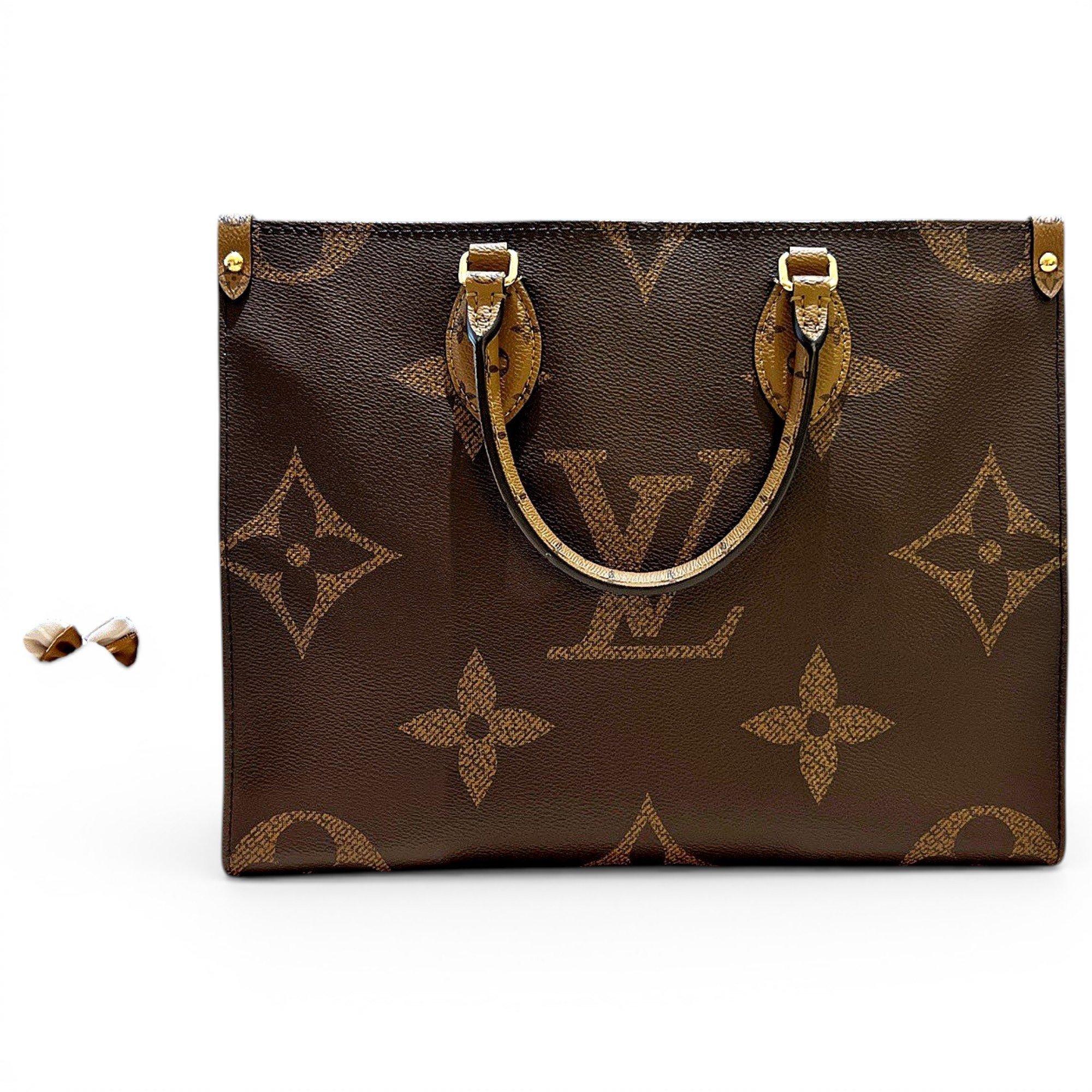 Onthego leather tote
