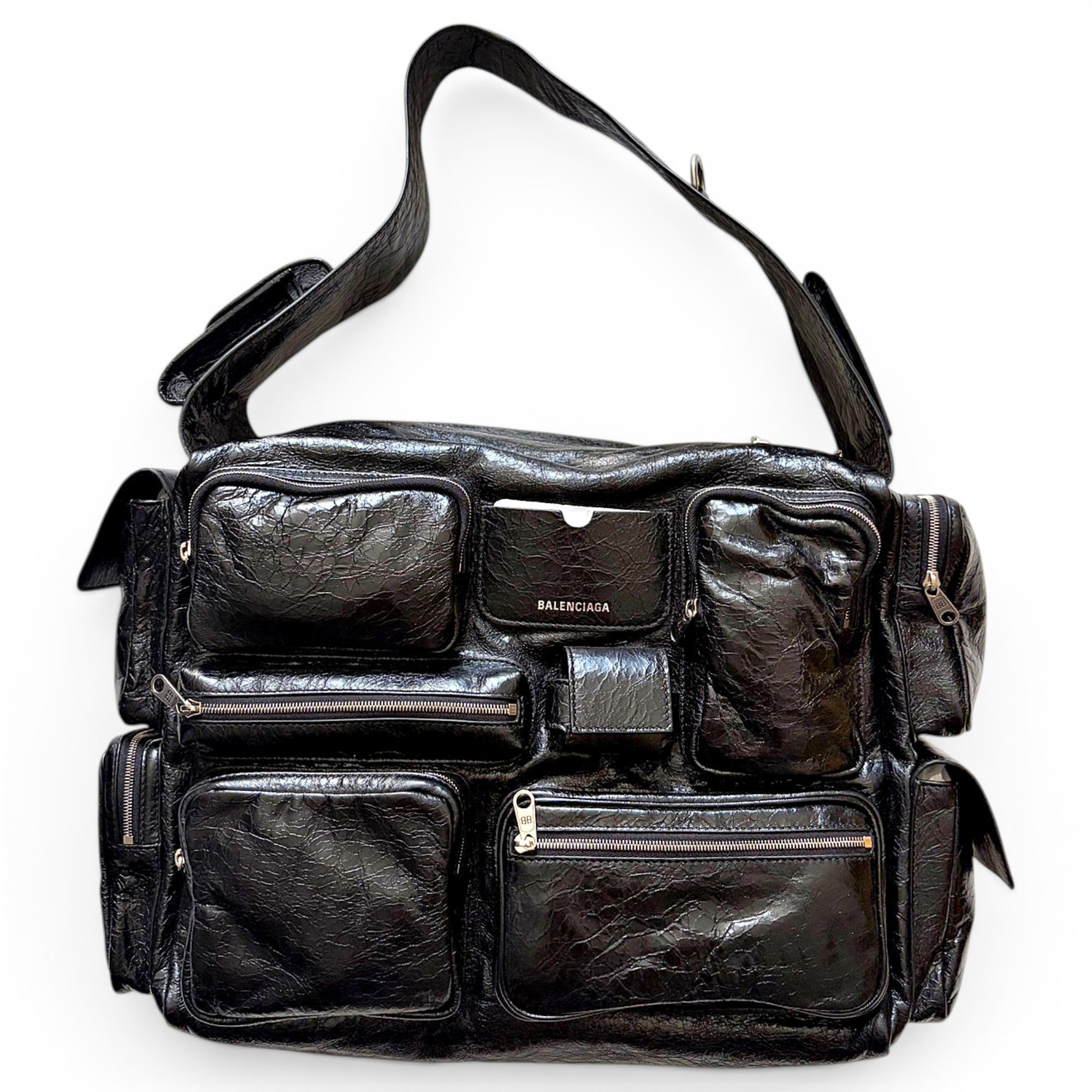 Superbusy patent leather handbag