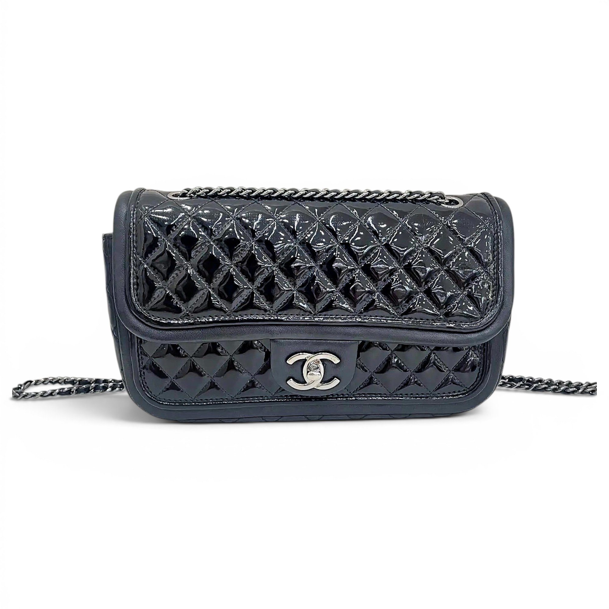 Timeless/Classique patent leather crossbody bag