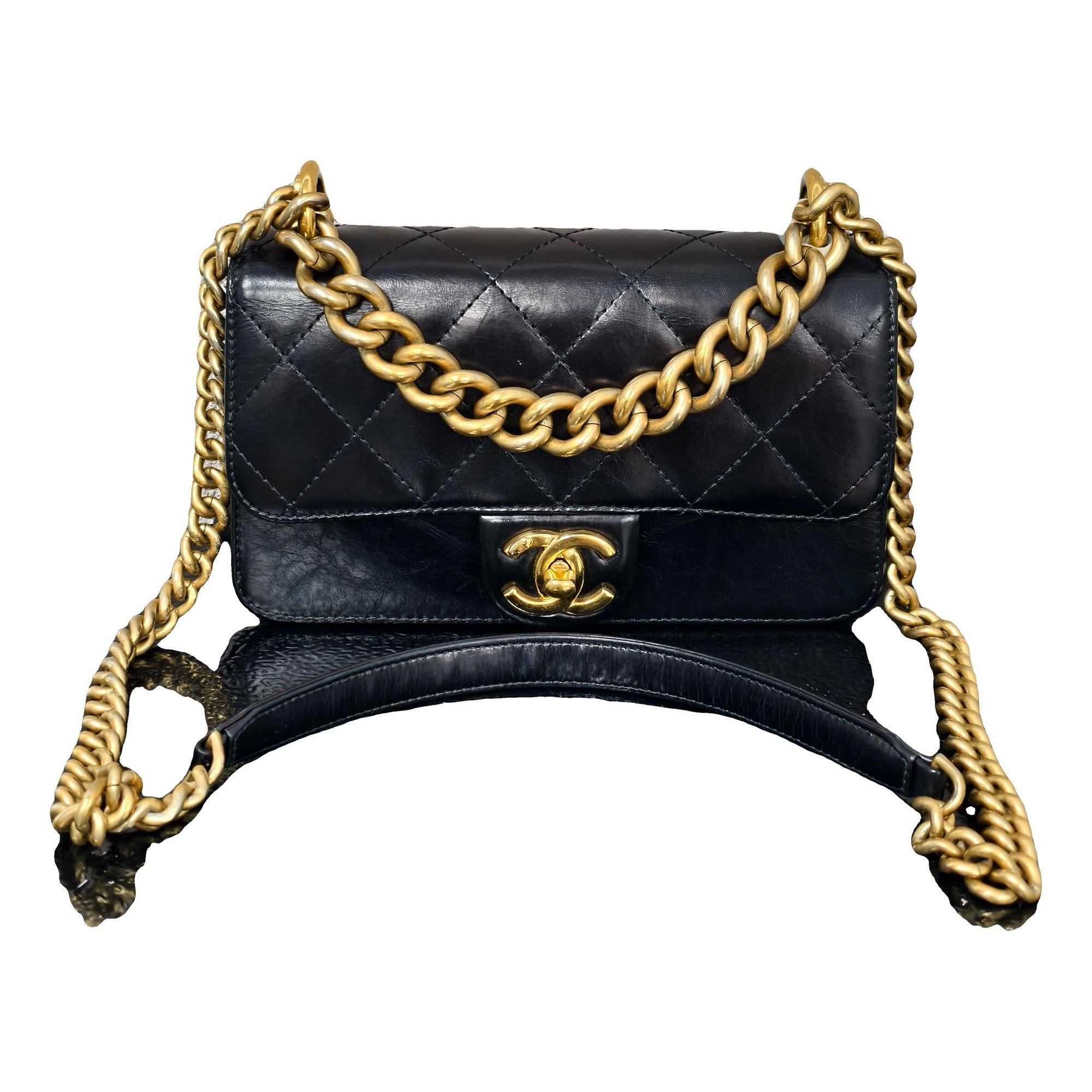 Timeless/Classique leather crossbody bag