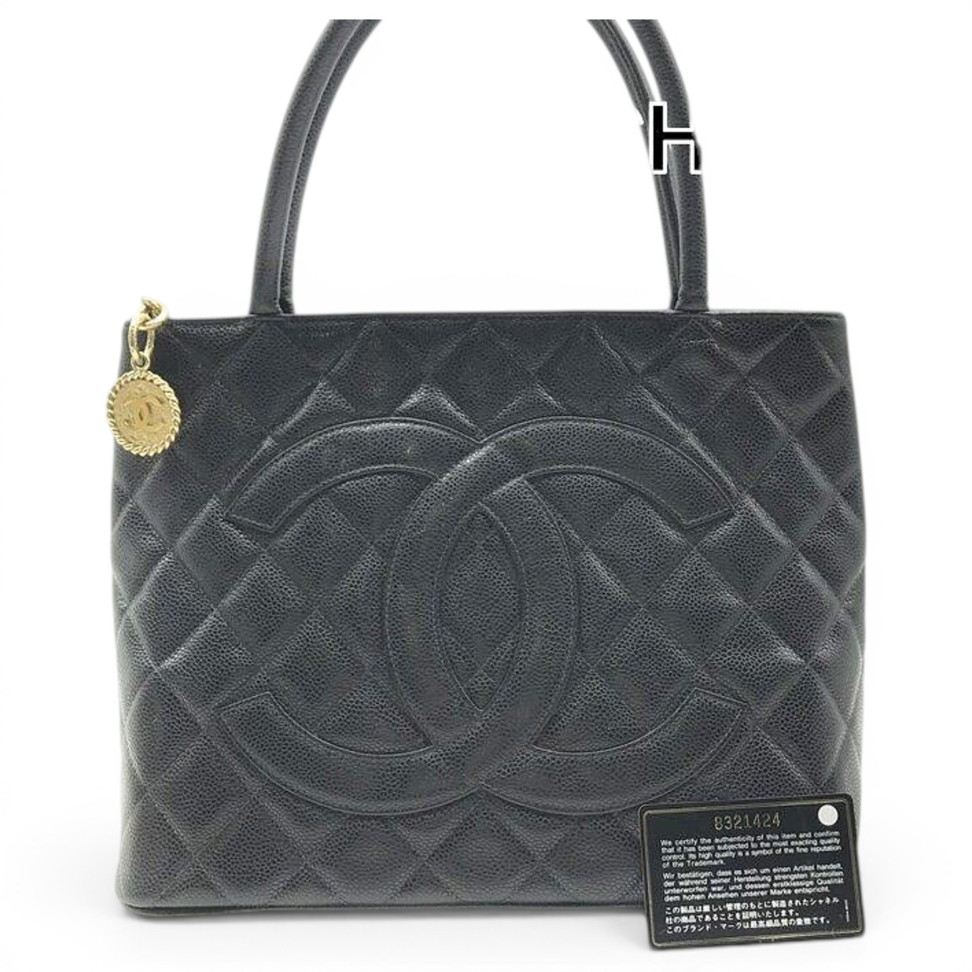 Médaillon leather tote