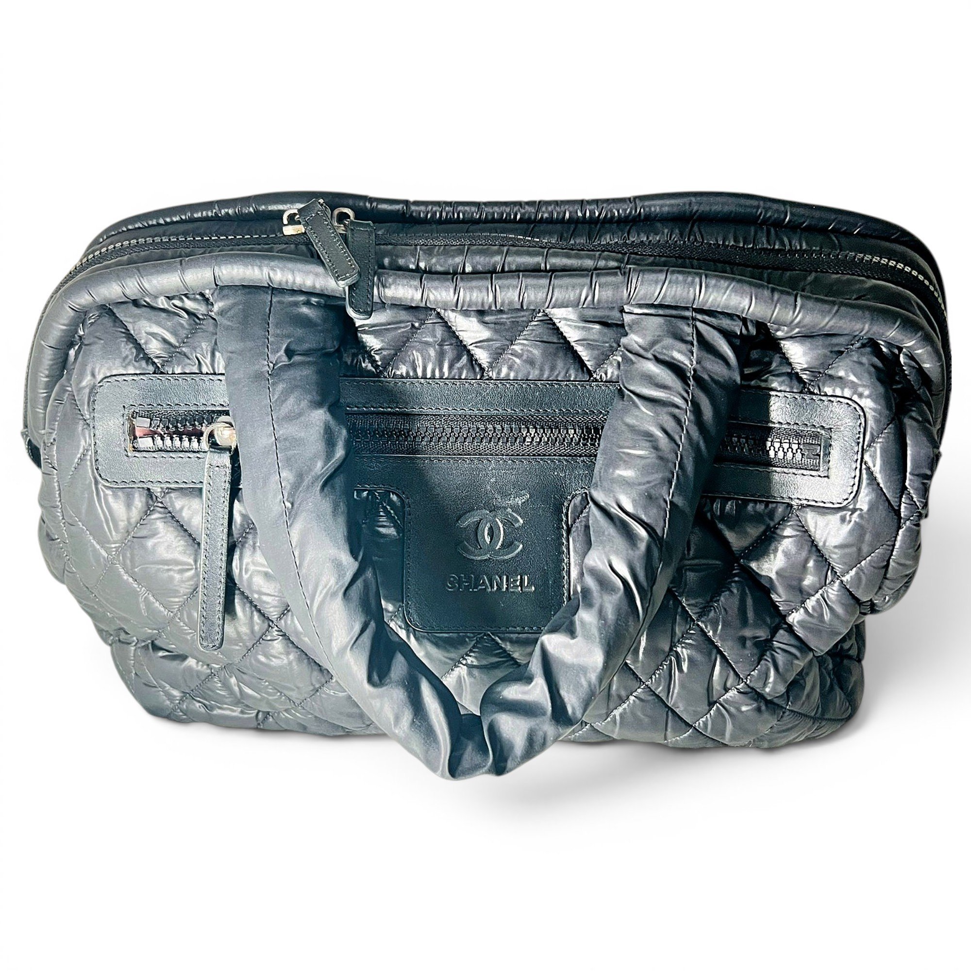 Cocoon wool handbag
