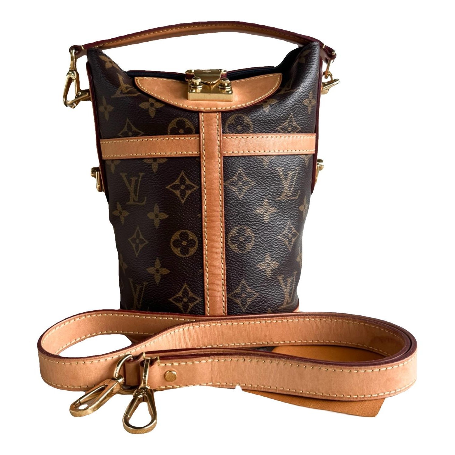 Duffle leather handbag