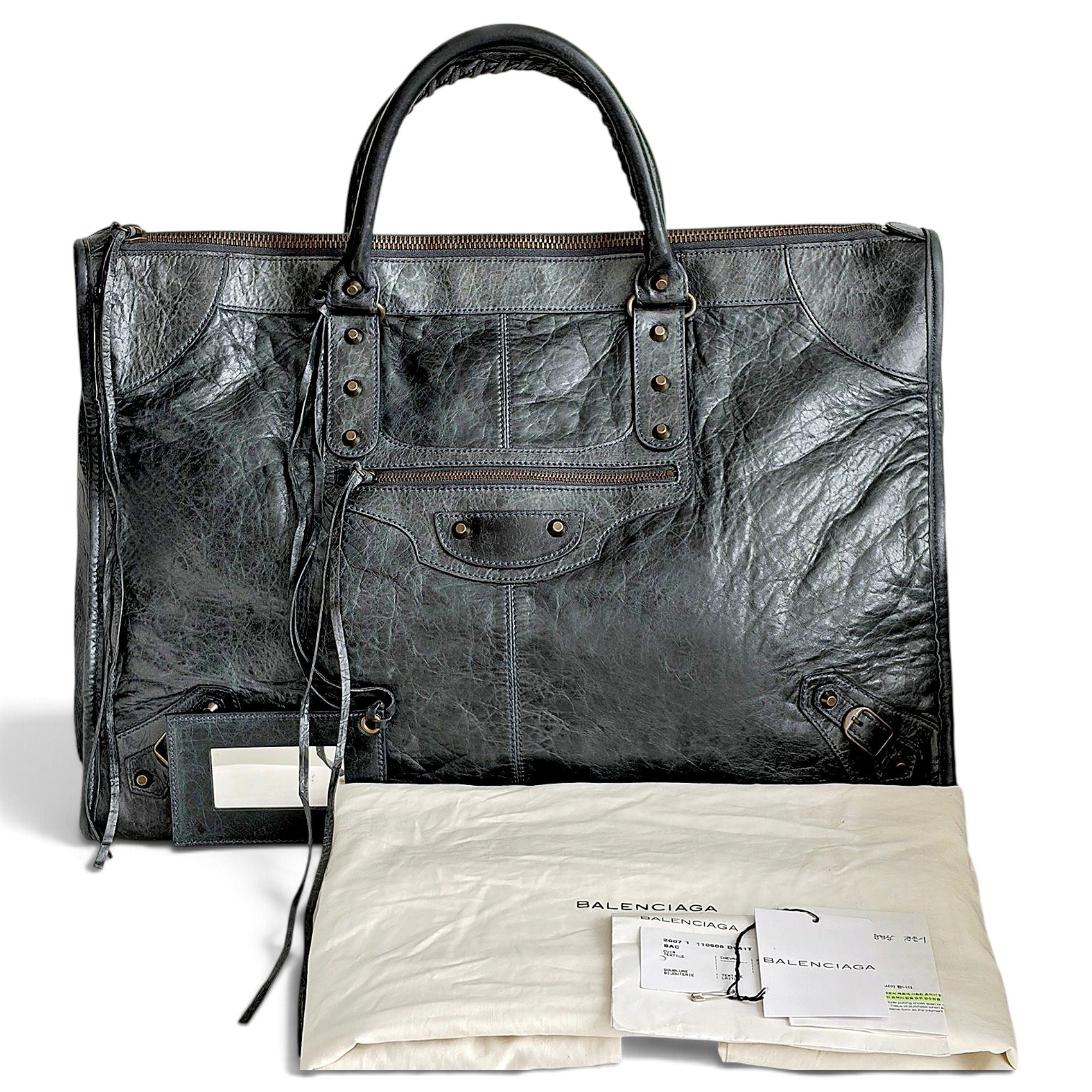 Weekender leather handbag