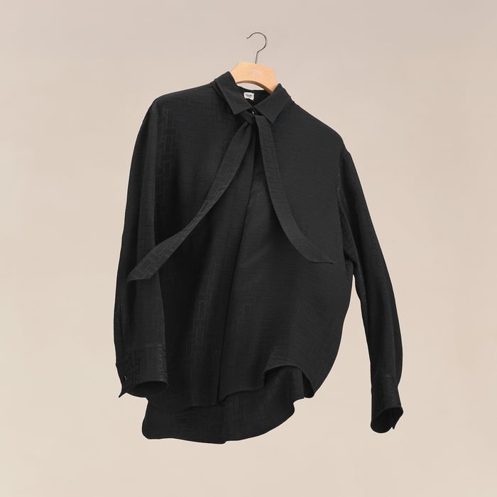 Noir “mosaique” 애스콧 칼라 셔츠