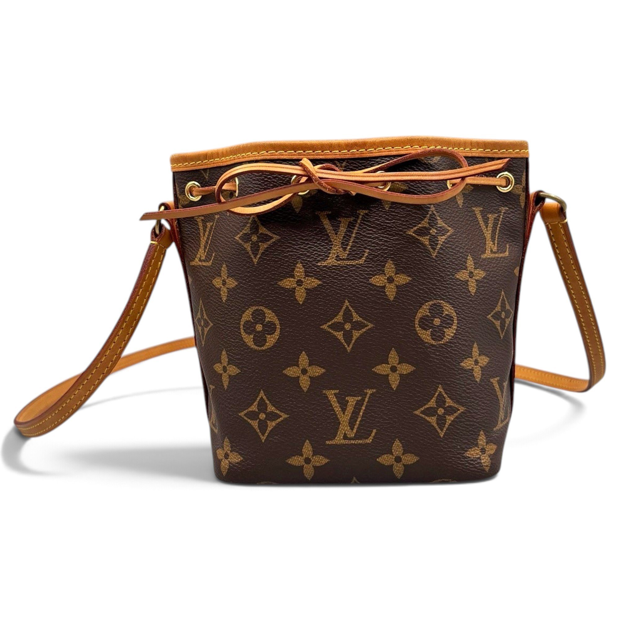 Nano Noé leather crossbody bag