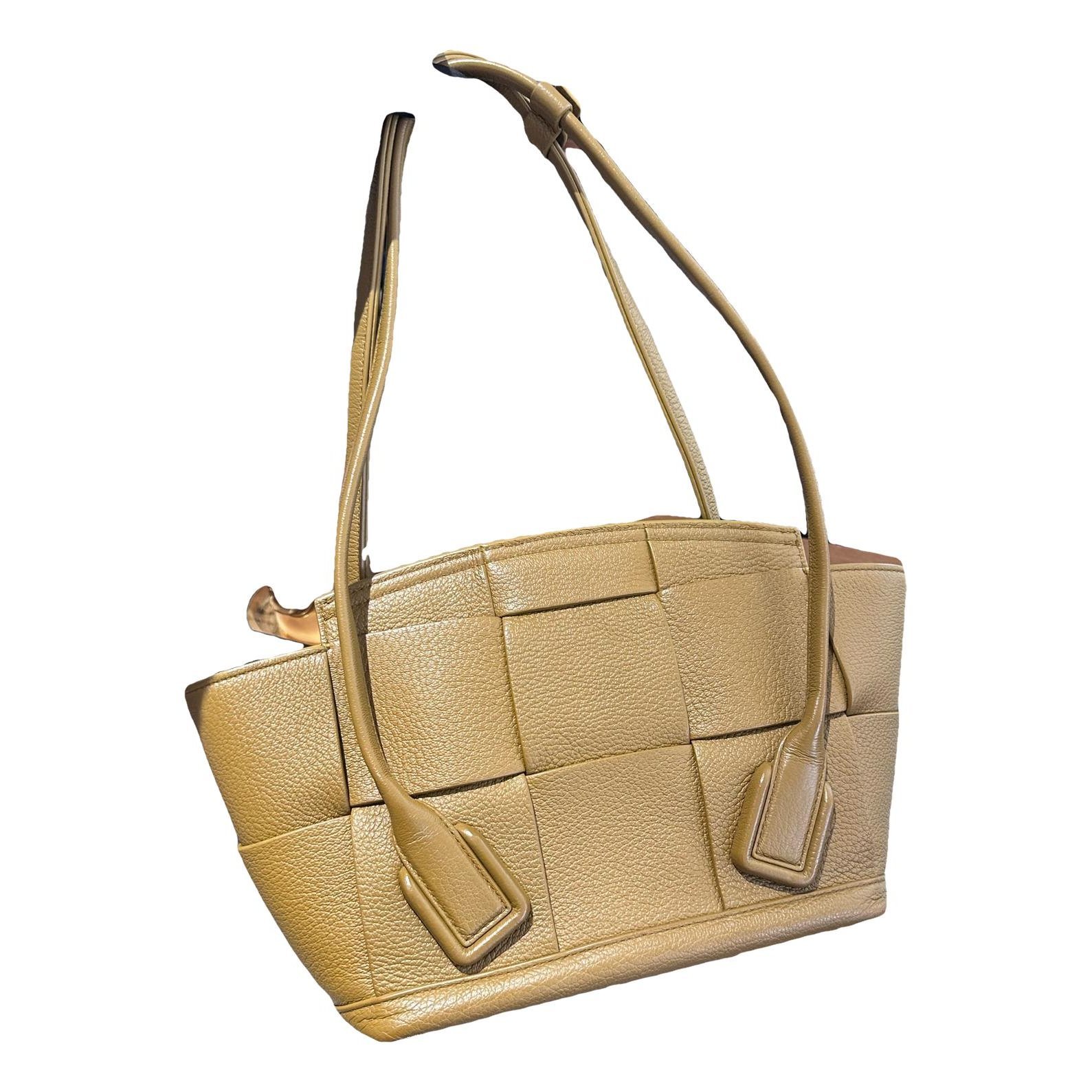 Arco leather handbag