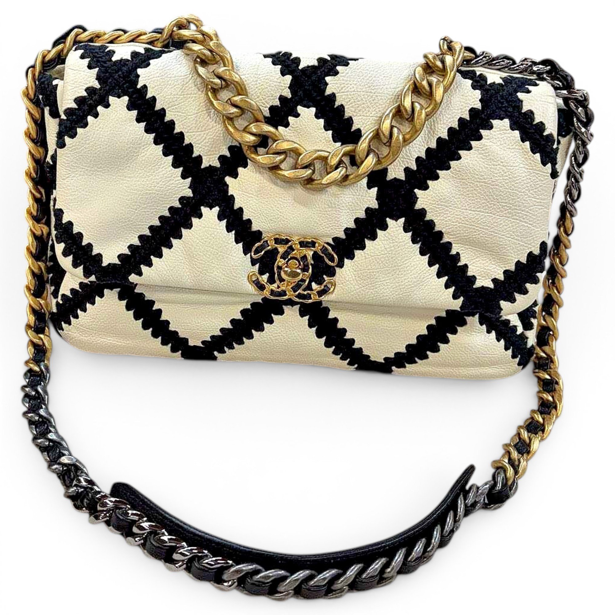 Chanel 19 leather handbag