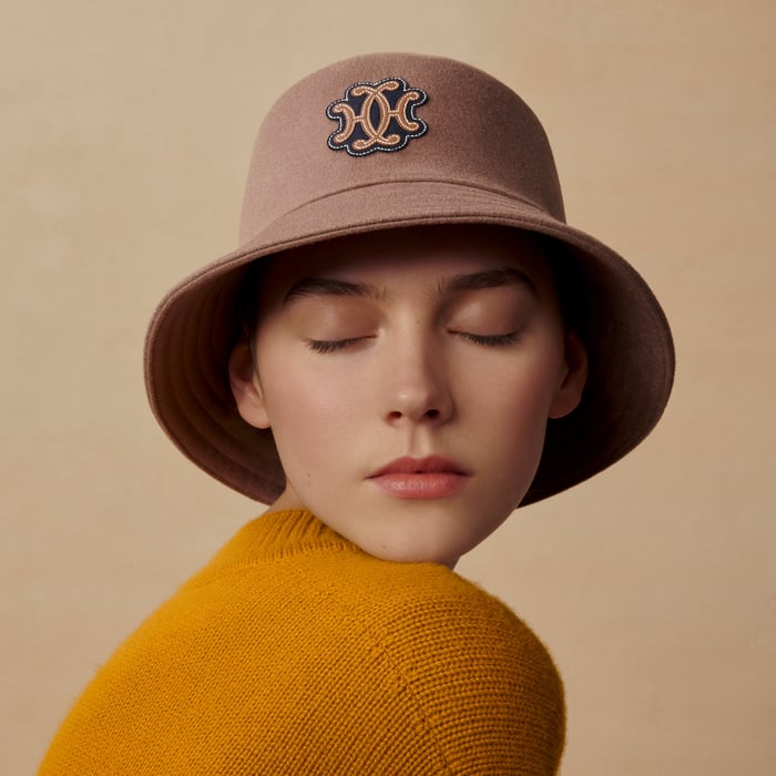 Hermès Harper Lift bucket hat Noir Swift Calfskin | BagUSeek