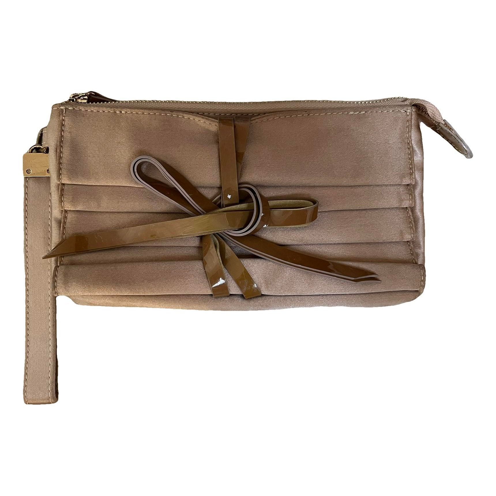 Leather clutch bag