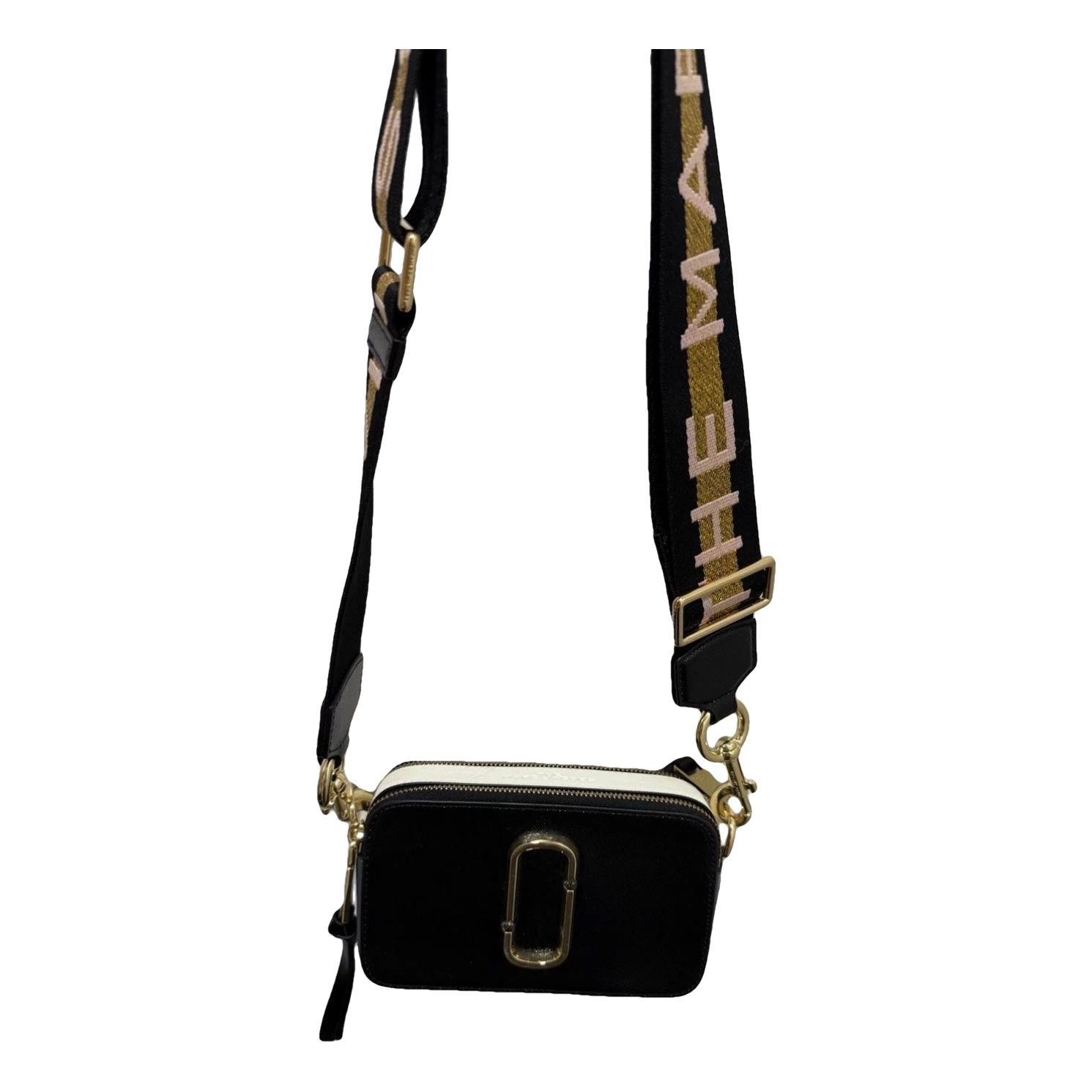 Snapshot patent leather clutch bag