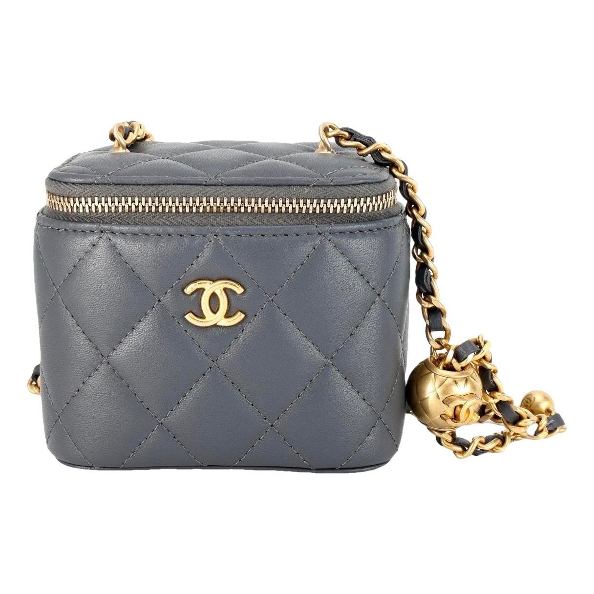 Trendy CC Vanity leather crossbody bag