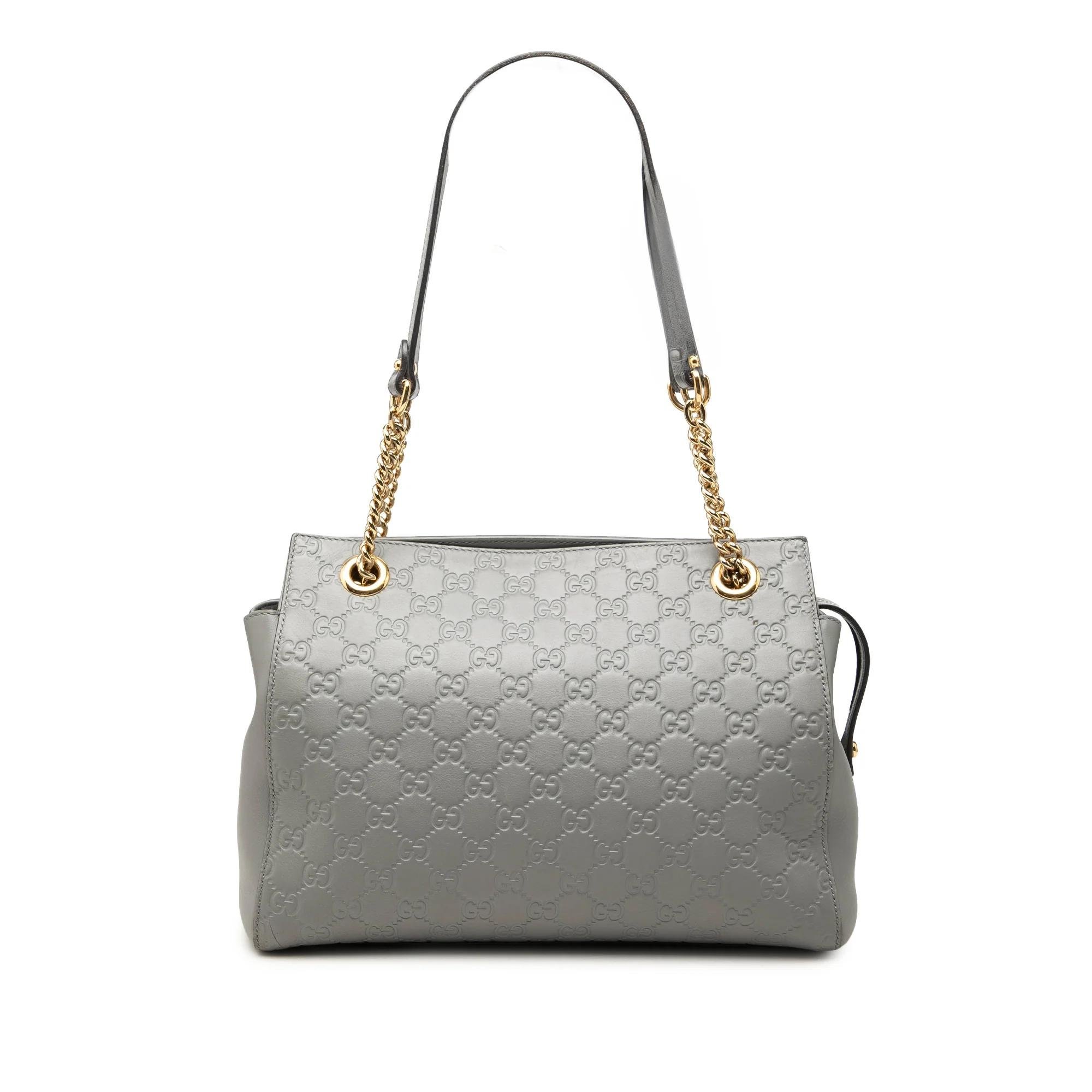 Gucci B leather handbag