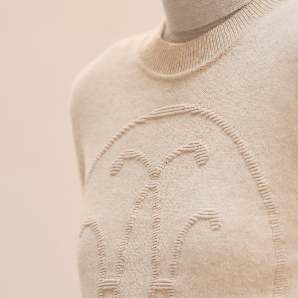 Beige Naturel Cashmere "H Lift" Long-sleeve Sweater