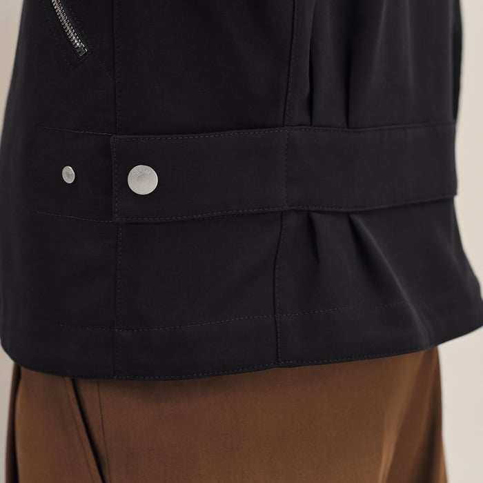 Noir Zipped Straight Cut Jacket