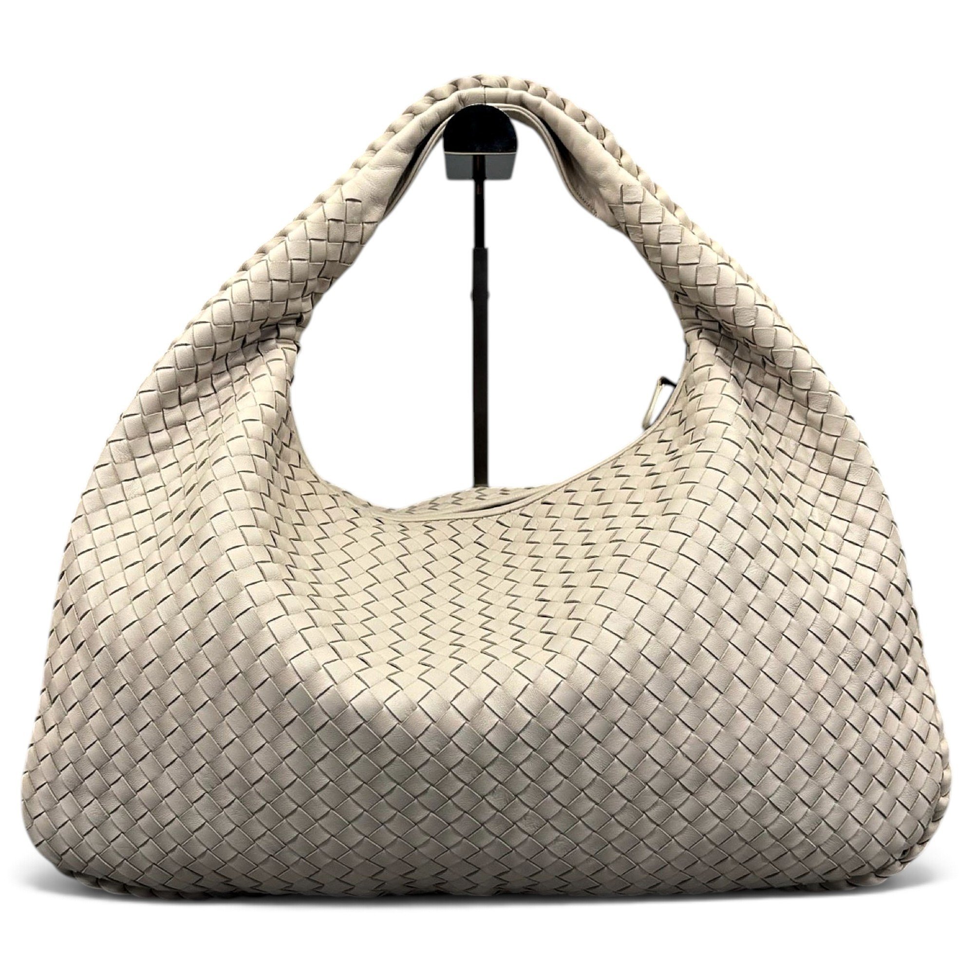 Veneta leather handbag
