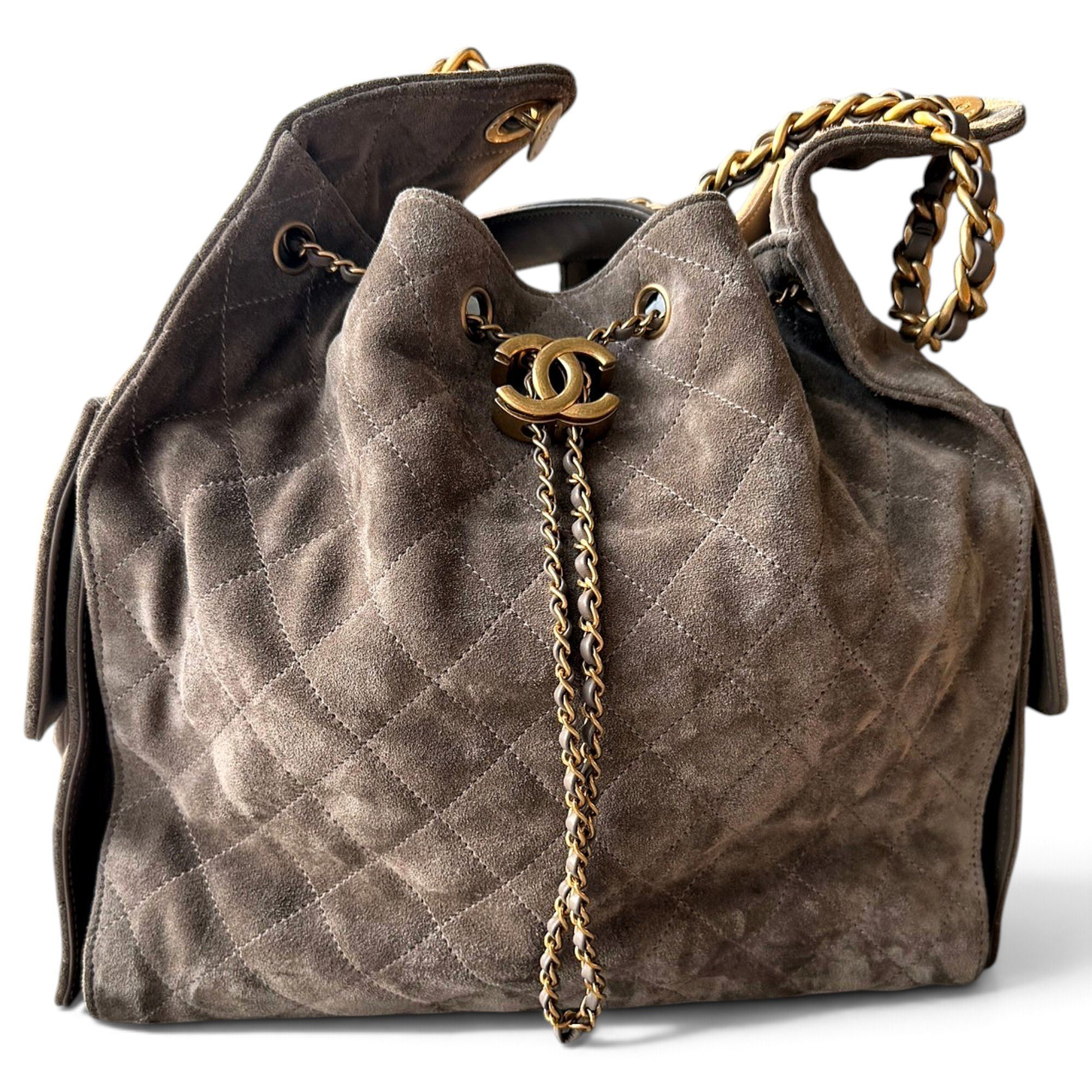 Chanel 25 handbag