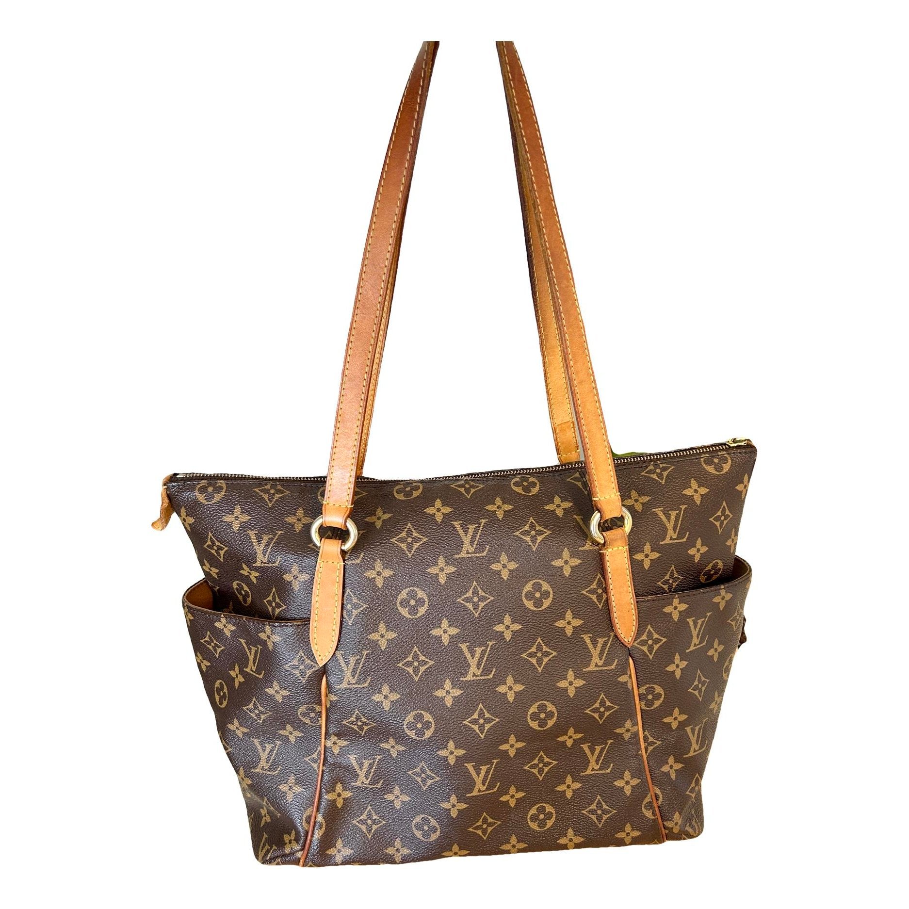 Totally leather handbag