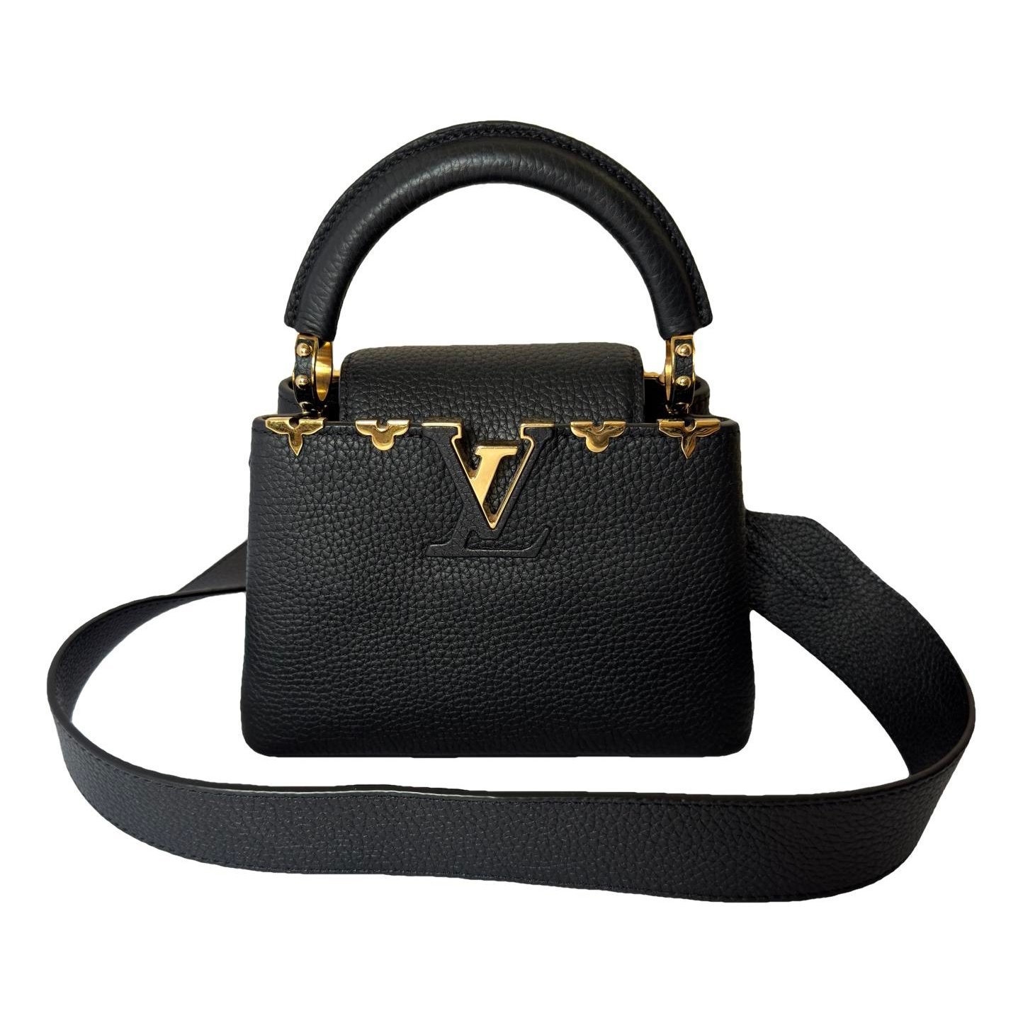 Capucines leather handbag