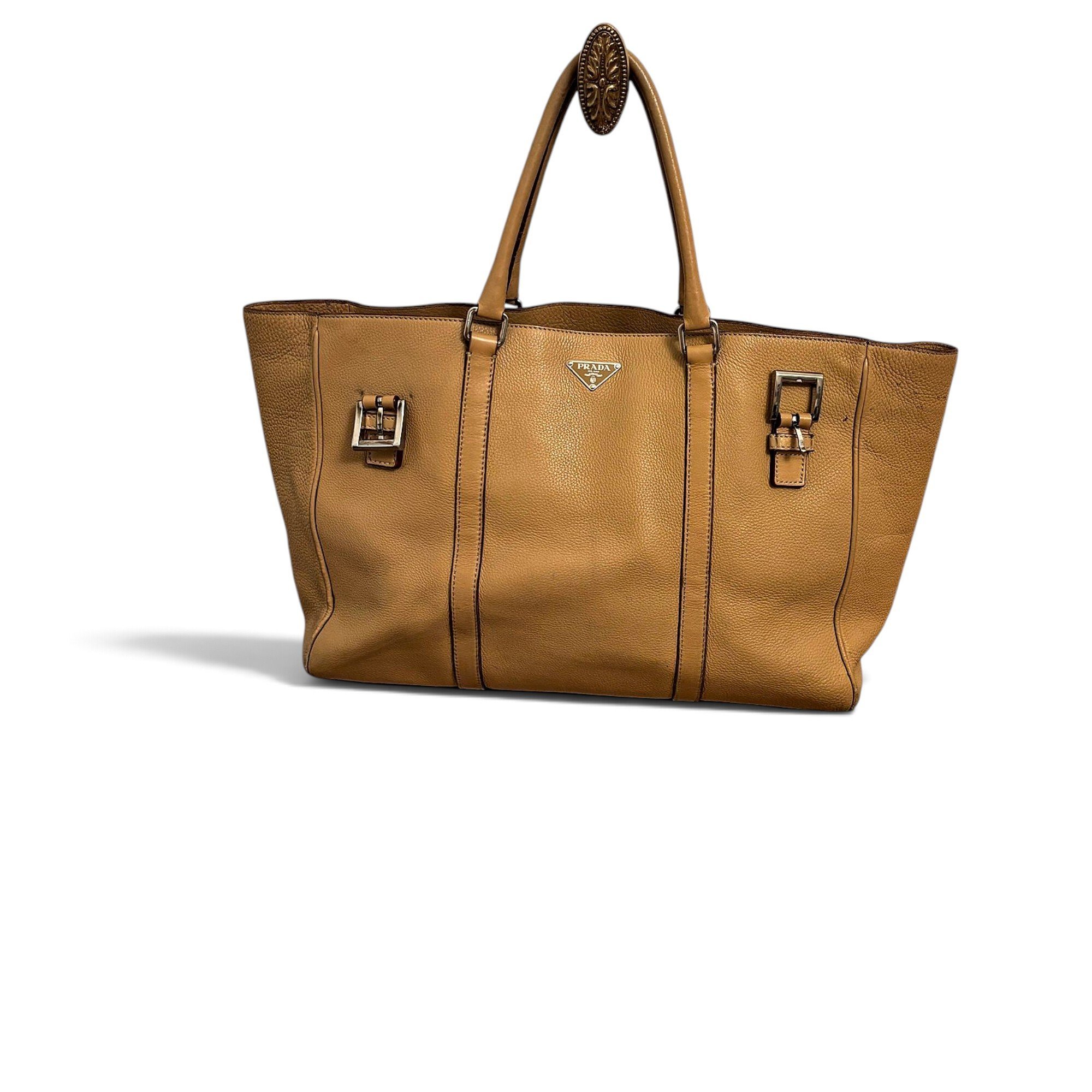 Leather tote