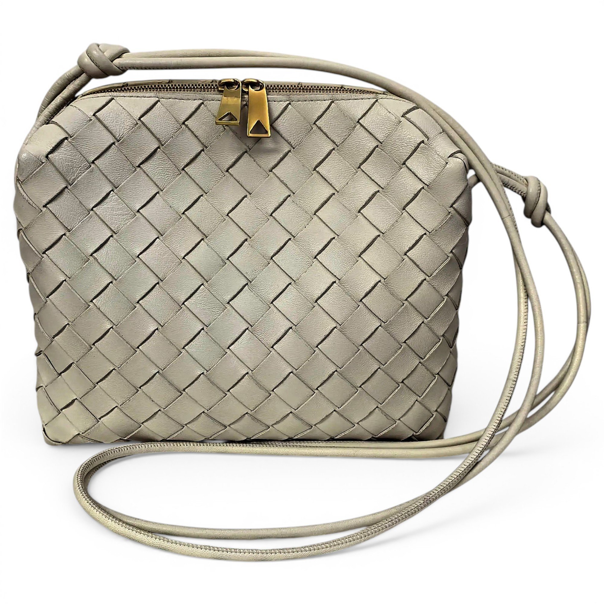 Loop leather handbag