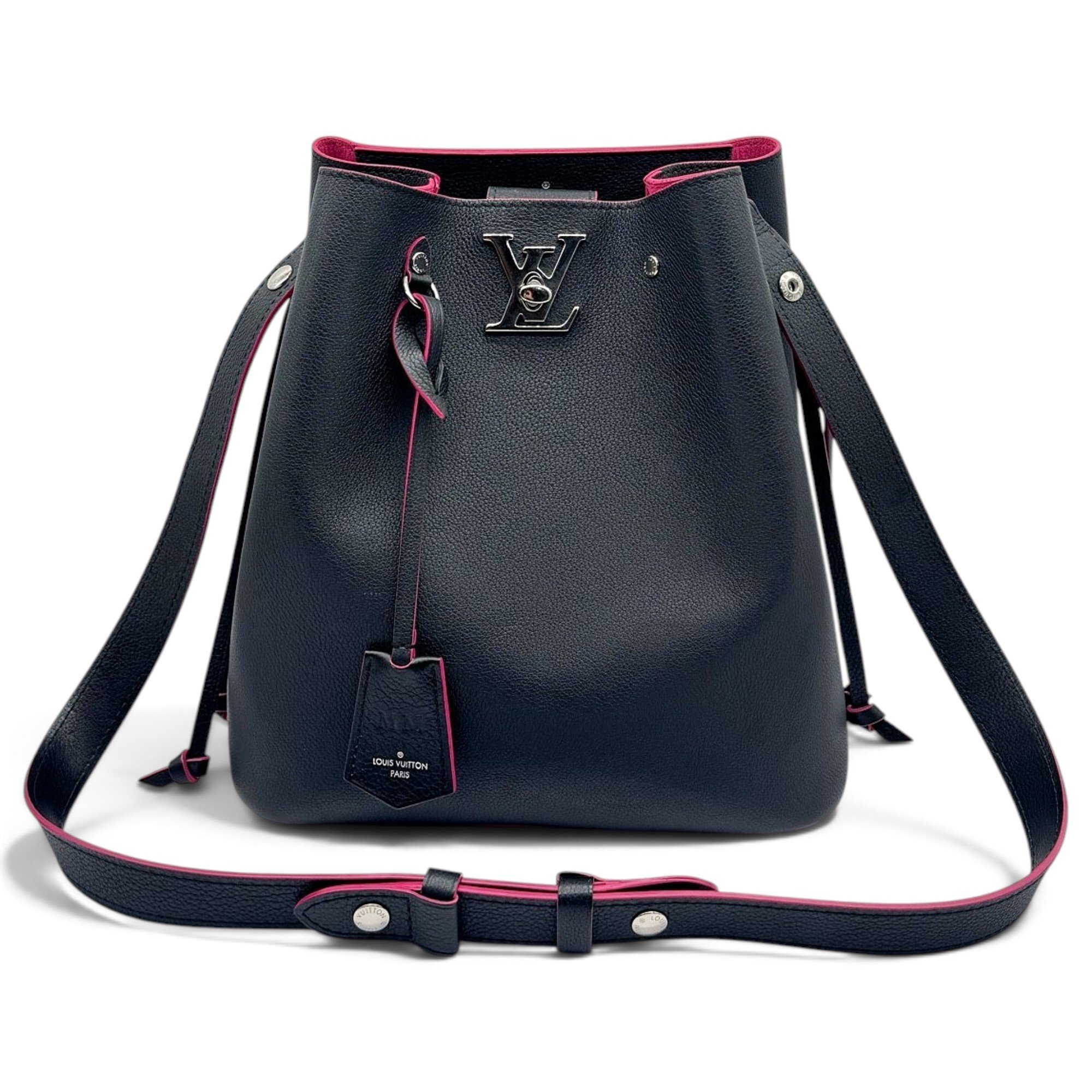 Lockme Bucket leather bag