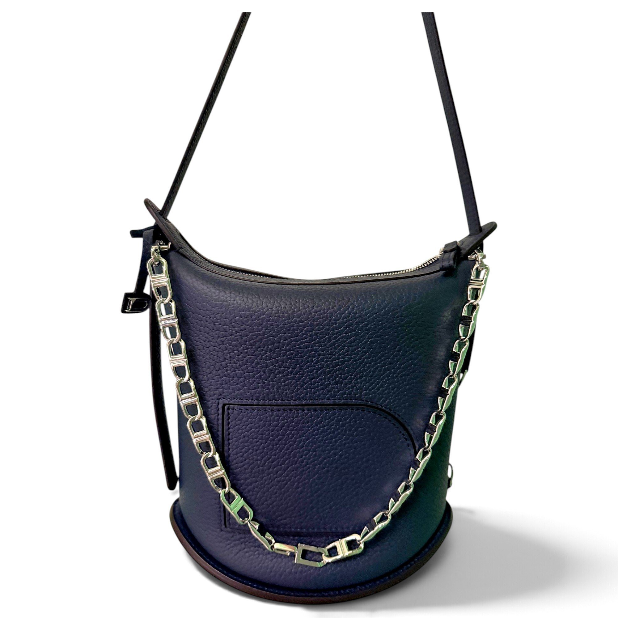 Pin leather handbag