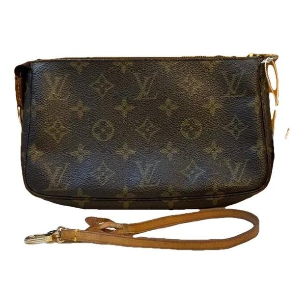 Leather clutch bag