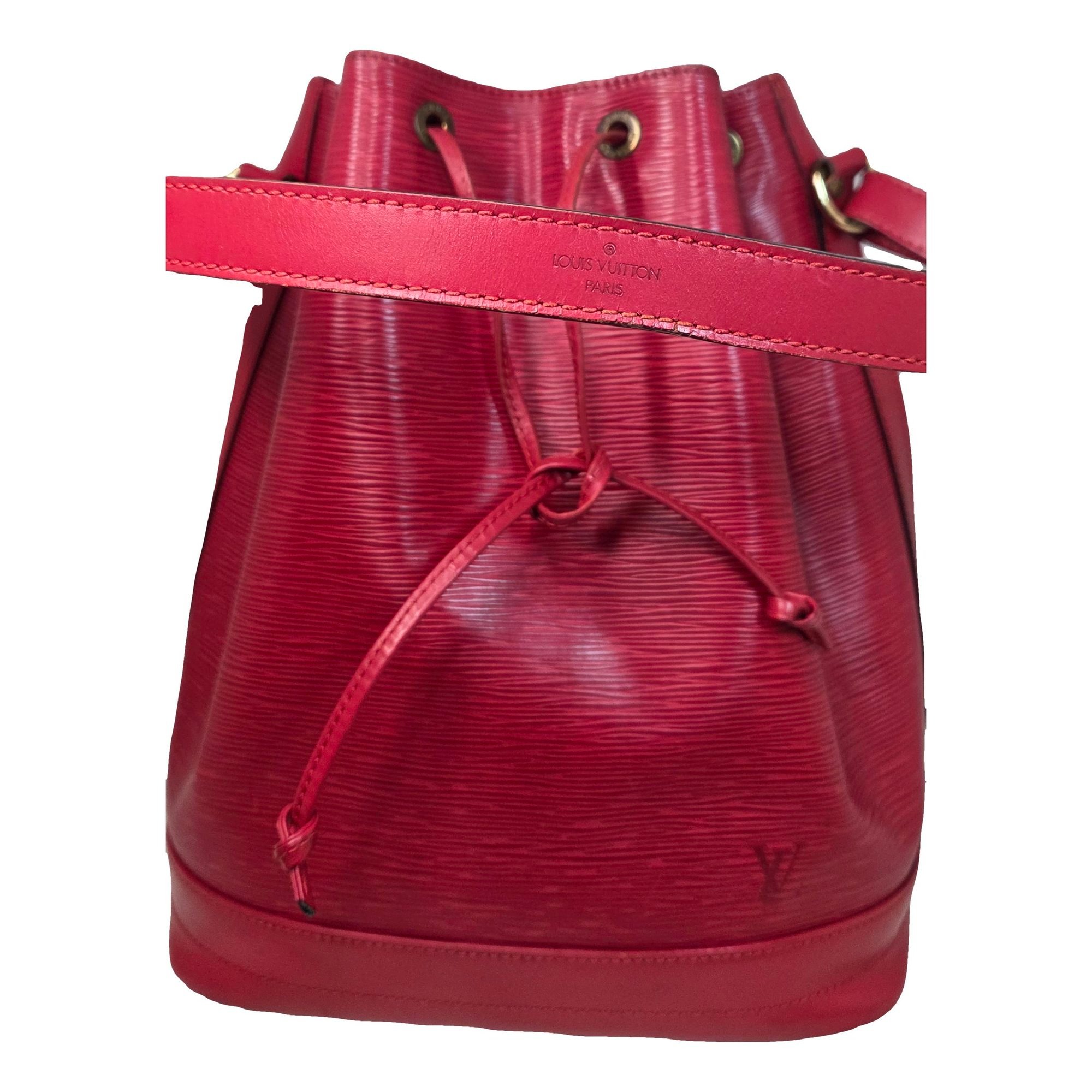 Noé leather handbag