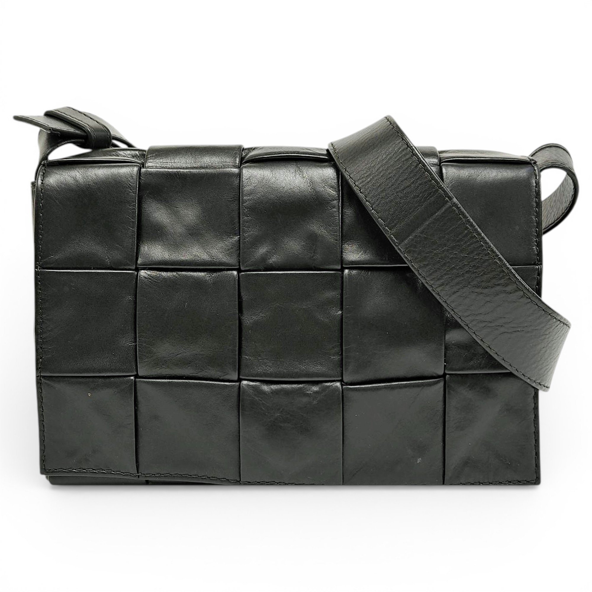 Cassette leather crossbody bag