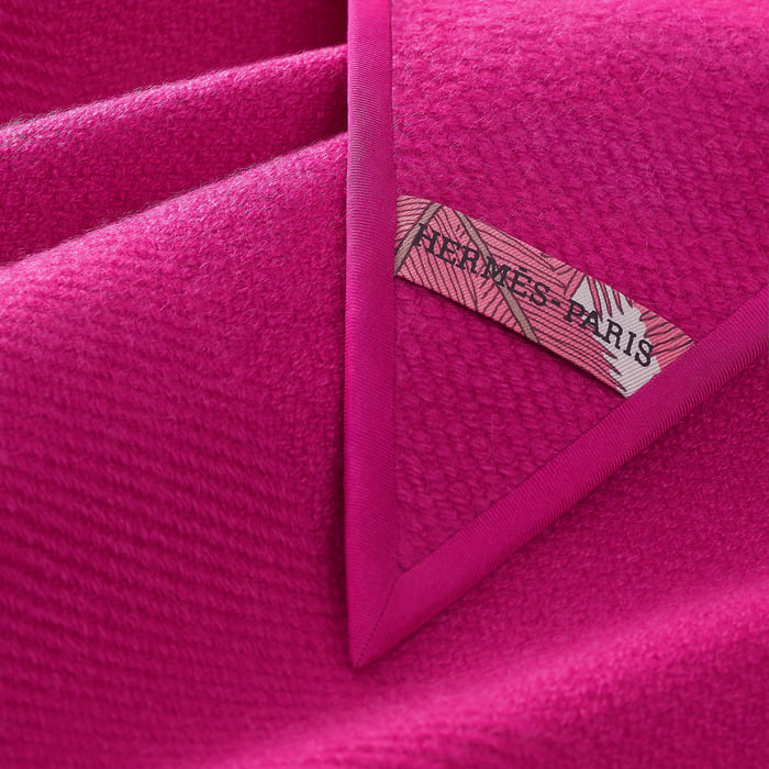 Magenta Big H Losange