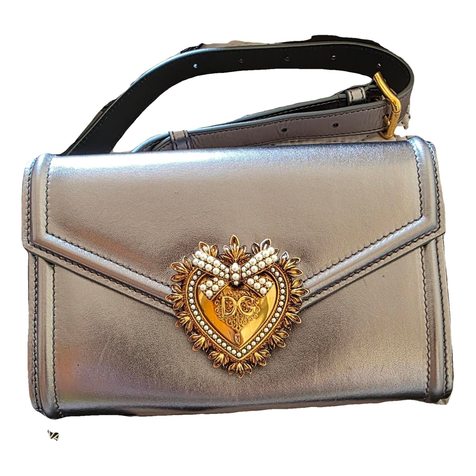 Devotion leather handbag