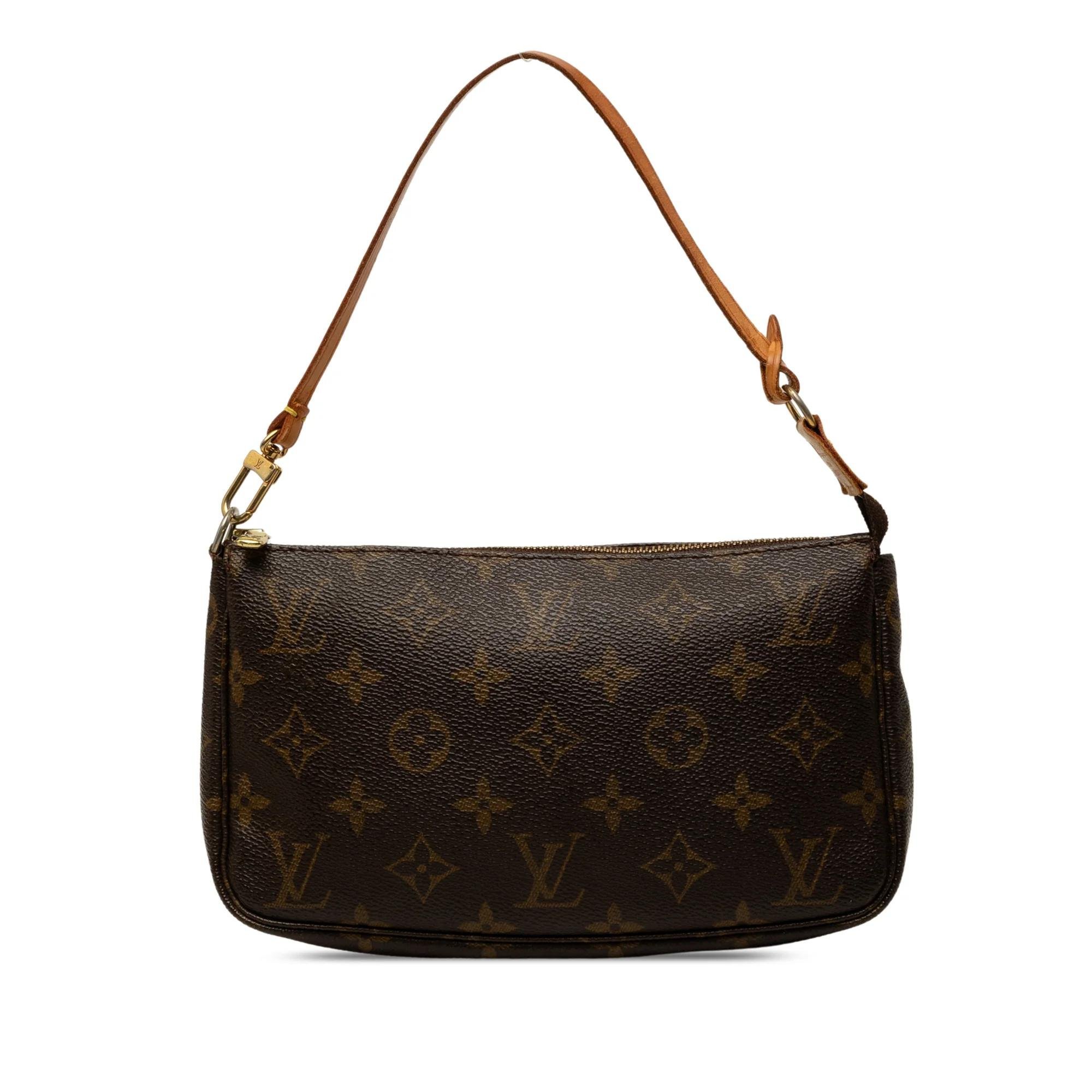 Pochette Accessoire leather handbag