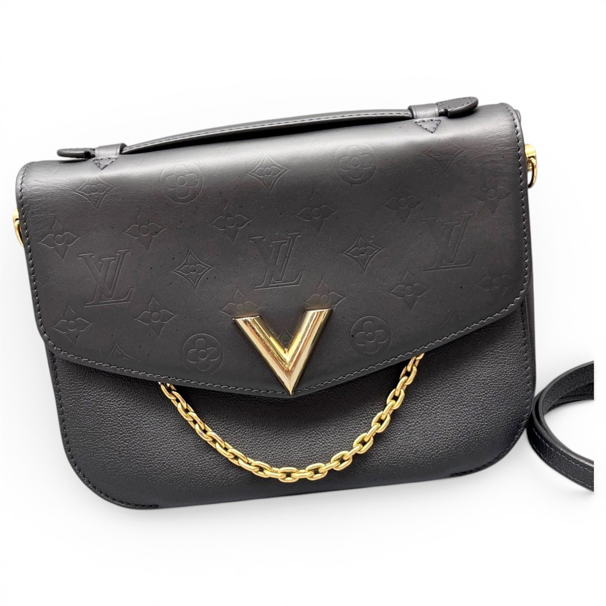 Very leather handbag