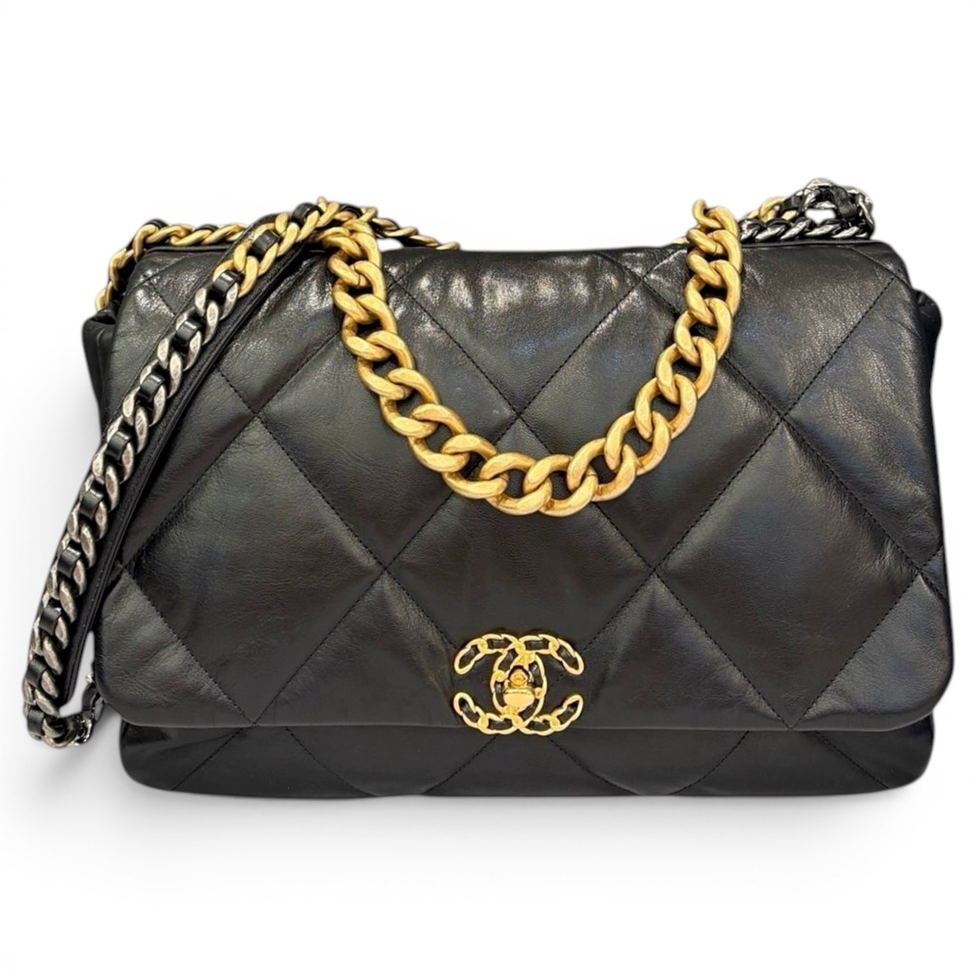 Chanel 19 leather handbag