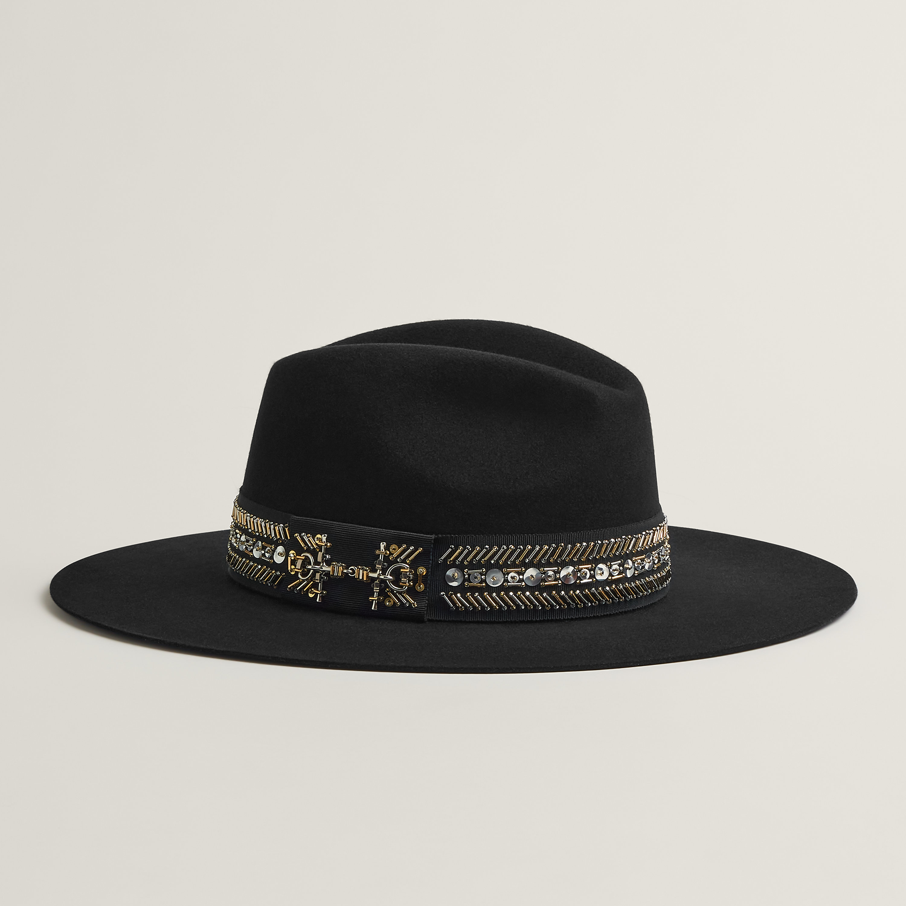 Barbara Harnais hat