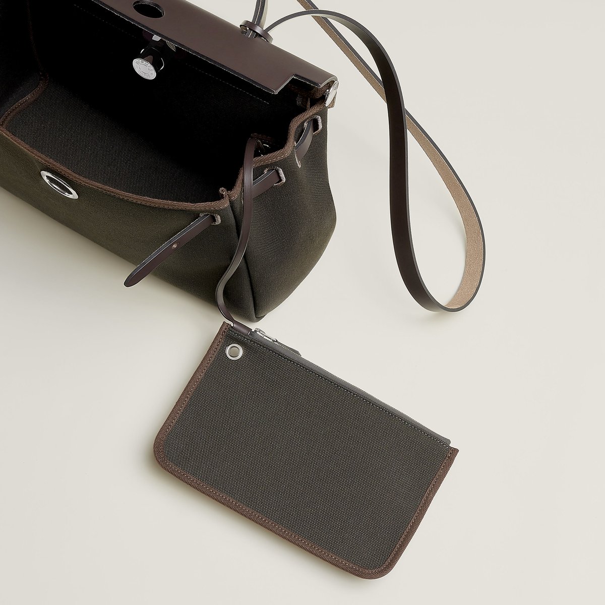 バッグ 《エールバッグ・ジップ》 31 ルトゥルネ