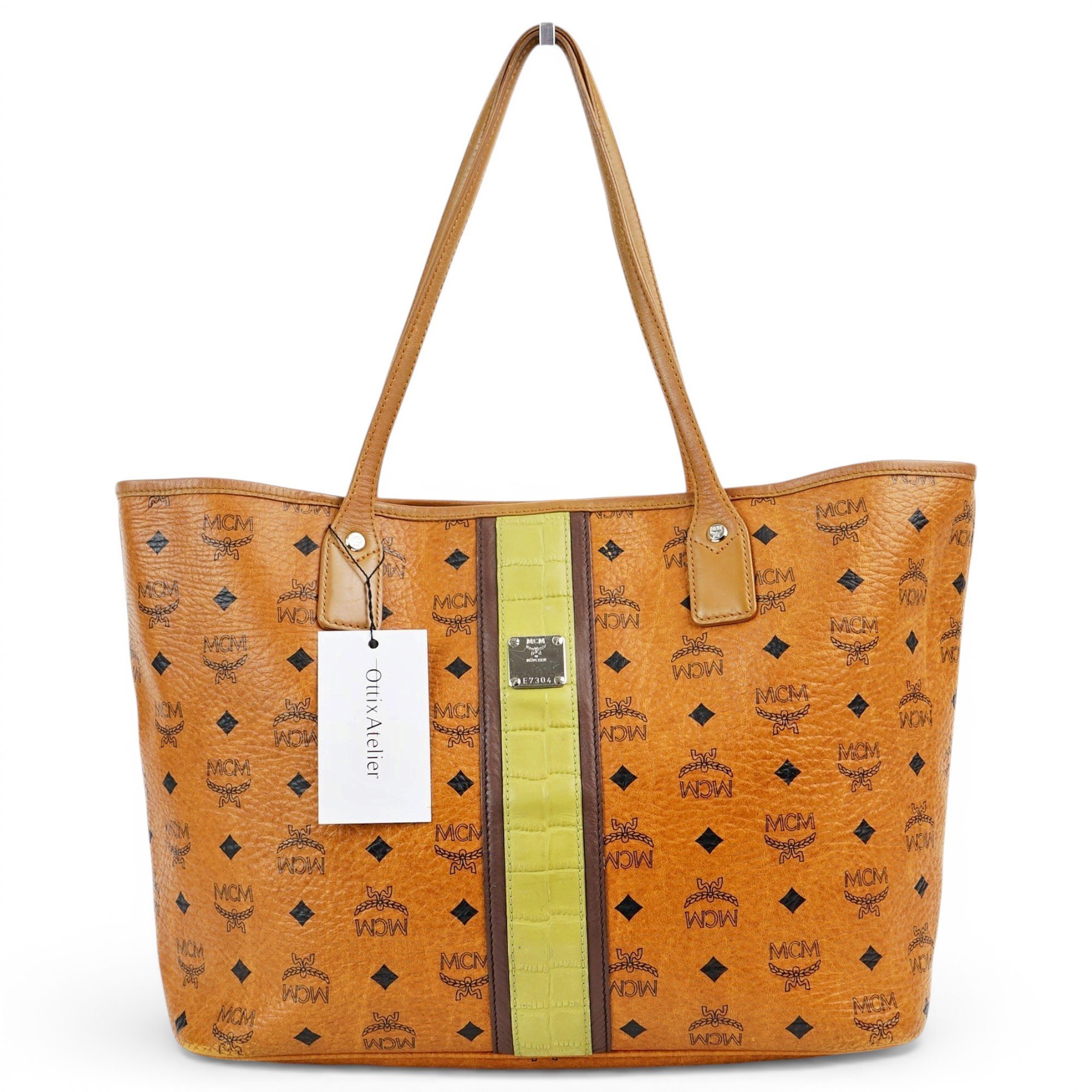 Leather tote